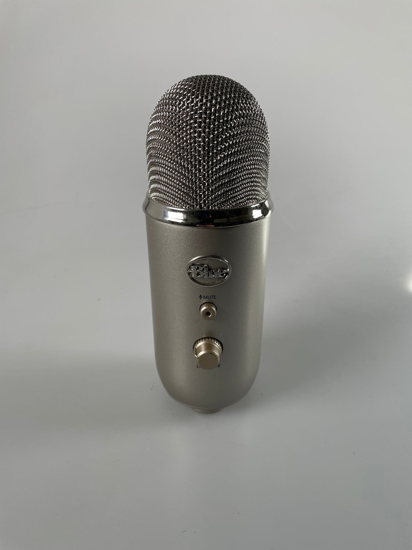 Blue Yeti Limited Platinum Edition Multi Pattern Professional USB Microphone