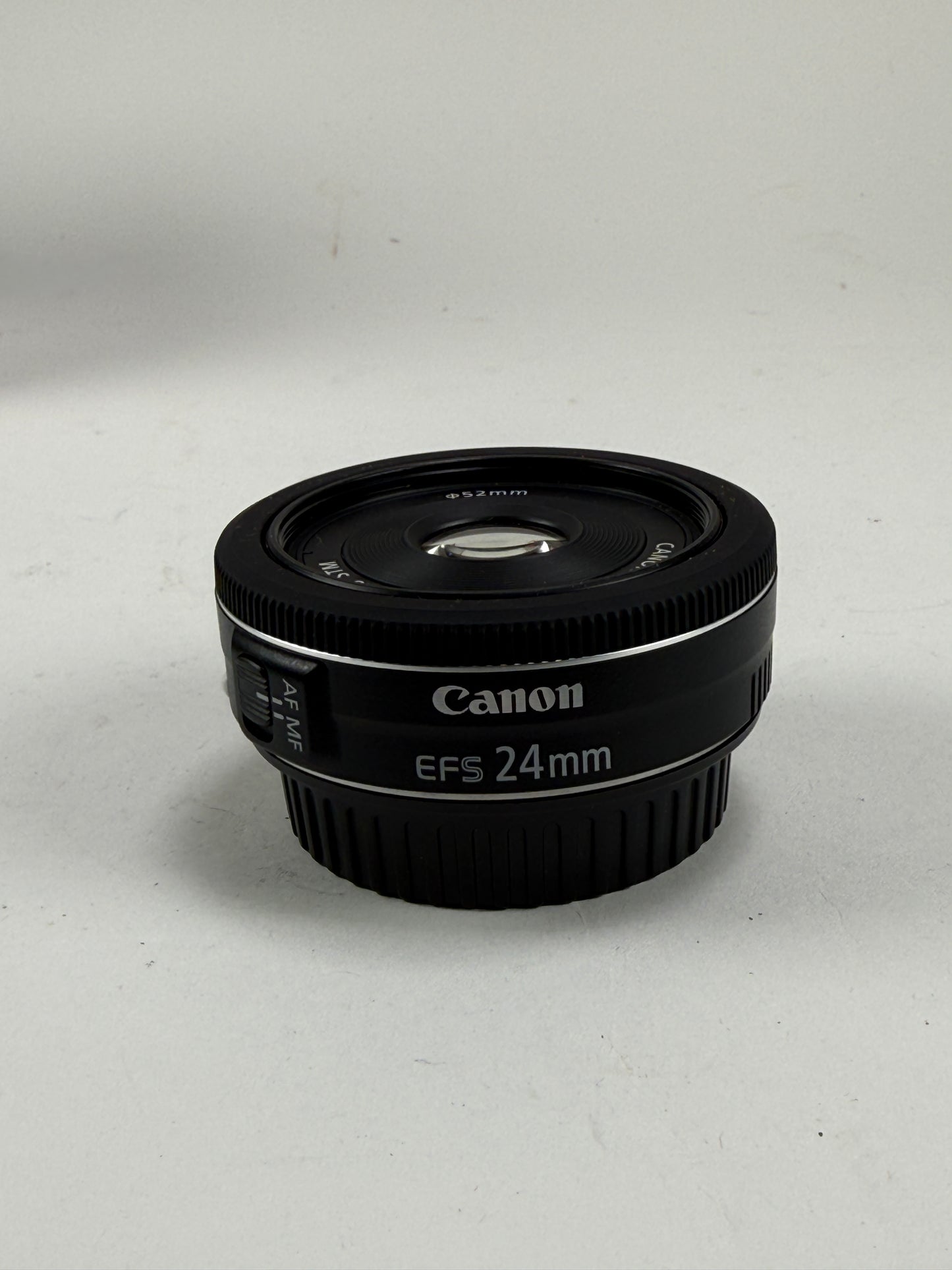Canon EF-S 24mm f2.8 STM Lens