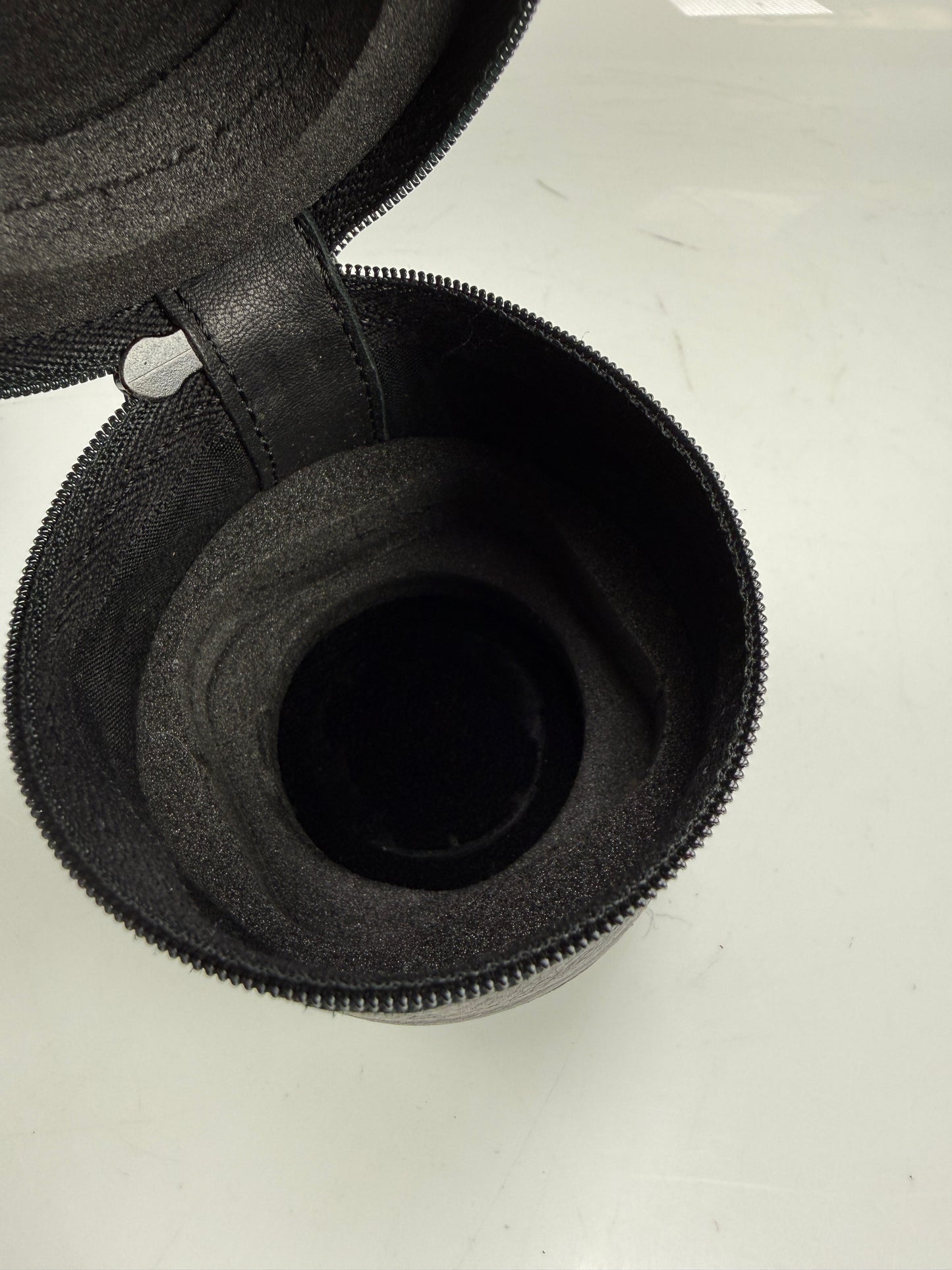 Leica E. Leitz Black Leather Lens Case for 35mm f2 Summicron ASPH M lens