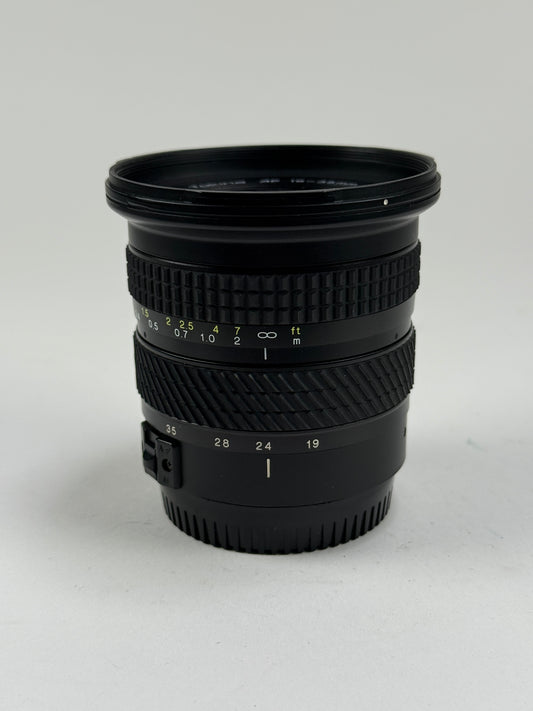 Tokina AF 19-35mm f3.5-4.5 Wide Zoom Lens for Canon EF