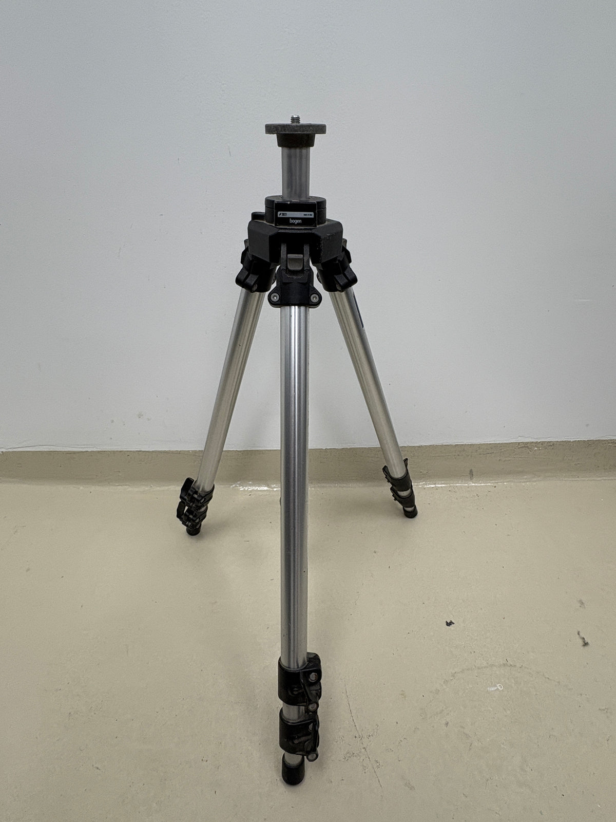Bogen 3021 Tripod Legs only #055
