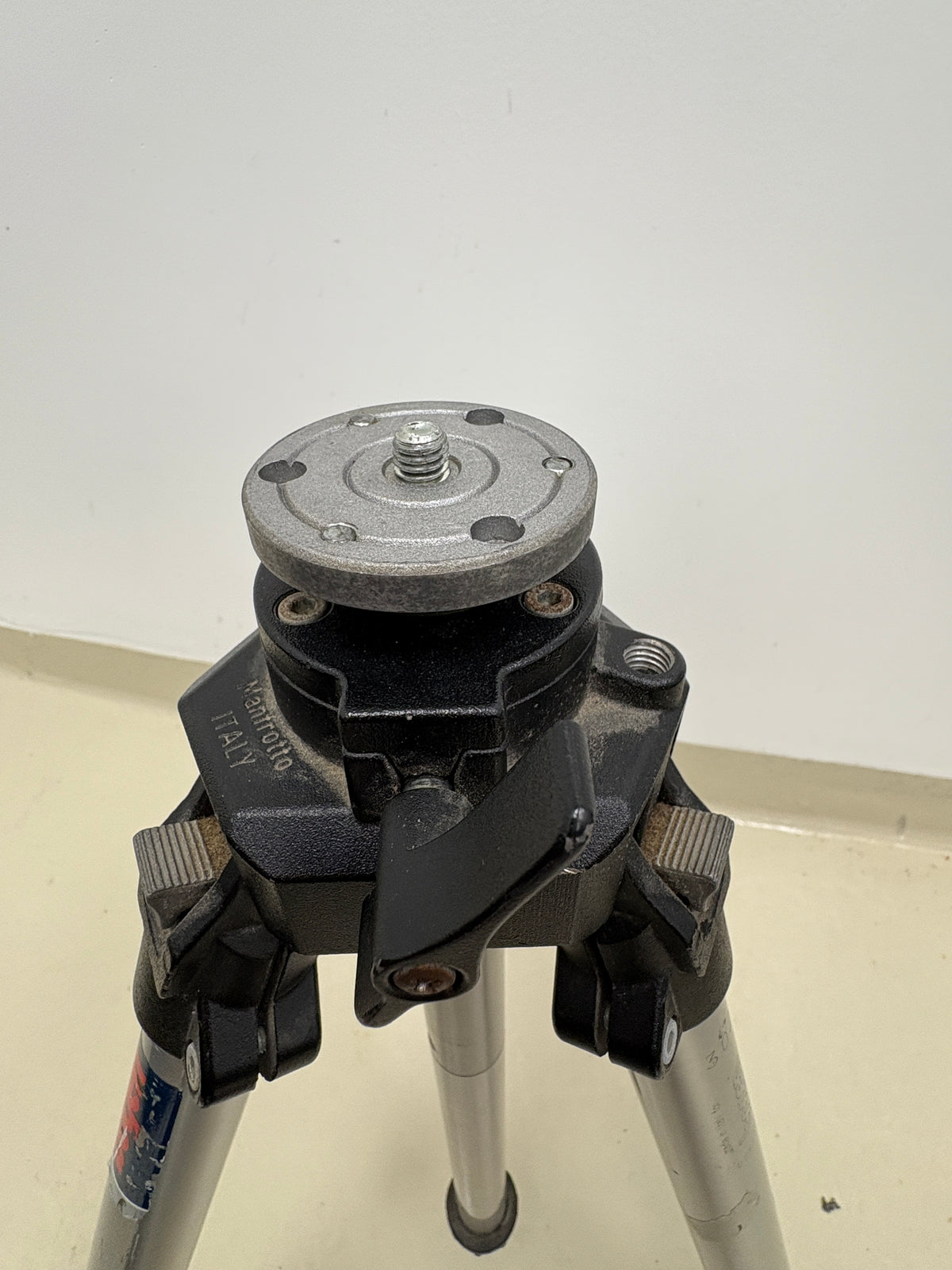 Bogen 3021 Tripod Legs only #055