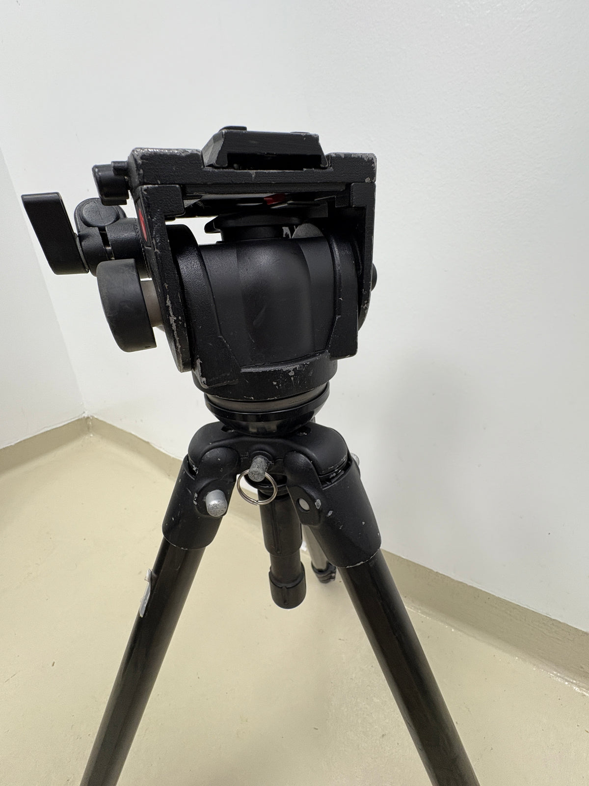 Manfrotto Carbon One 442 Tripod Legs with 501 fluid head
