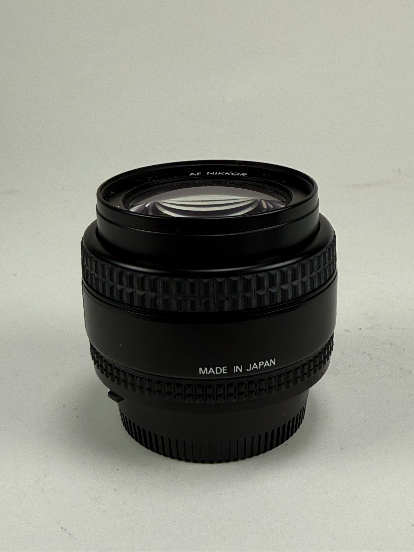 Nikon Nikkor AF 24mm f2.8 Lens