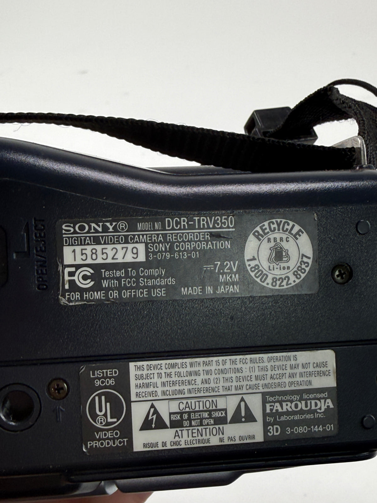 Sony Handycam DCR-TRV350 Digital8 Hi8 Video8 Camcorder