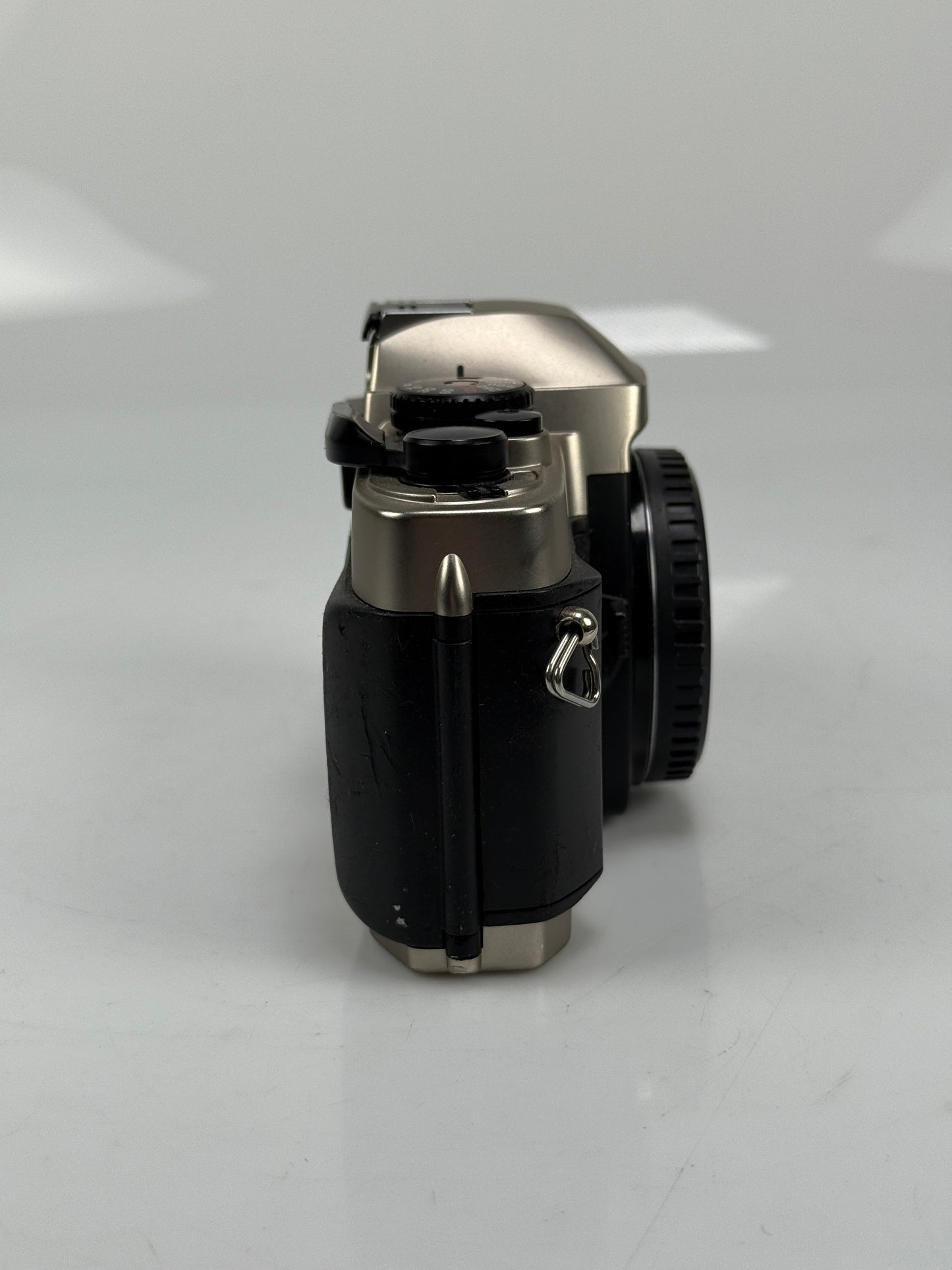 Nikon FM10 35mm SLR Film Camera