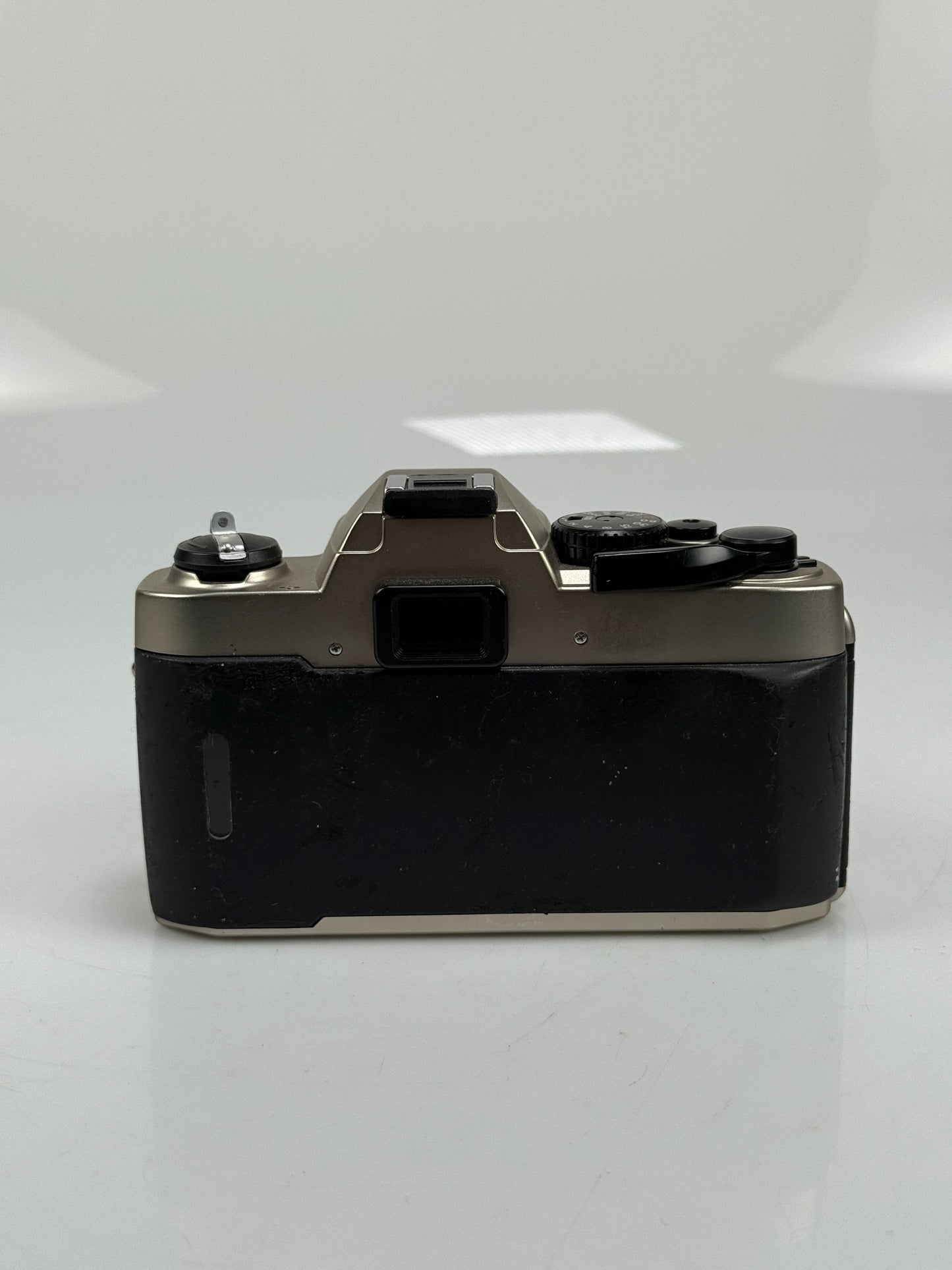 Nikon FM10 35mm SLR Film Camera