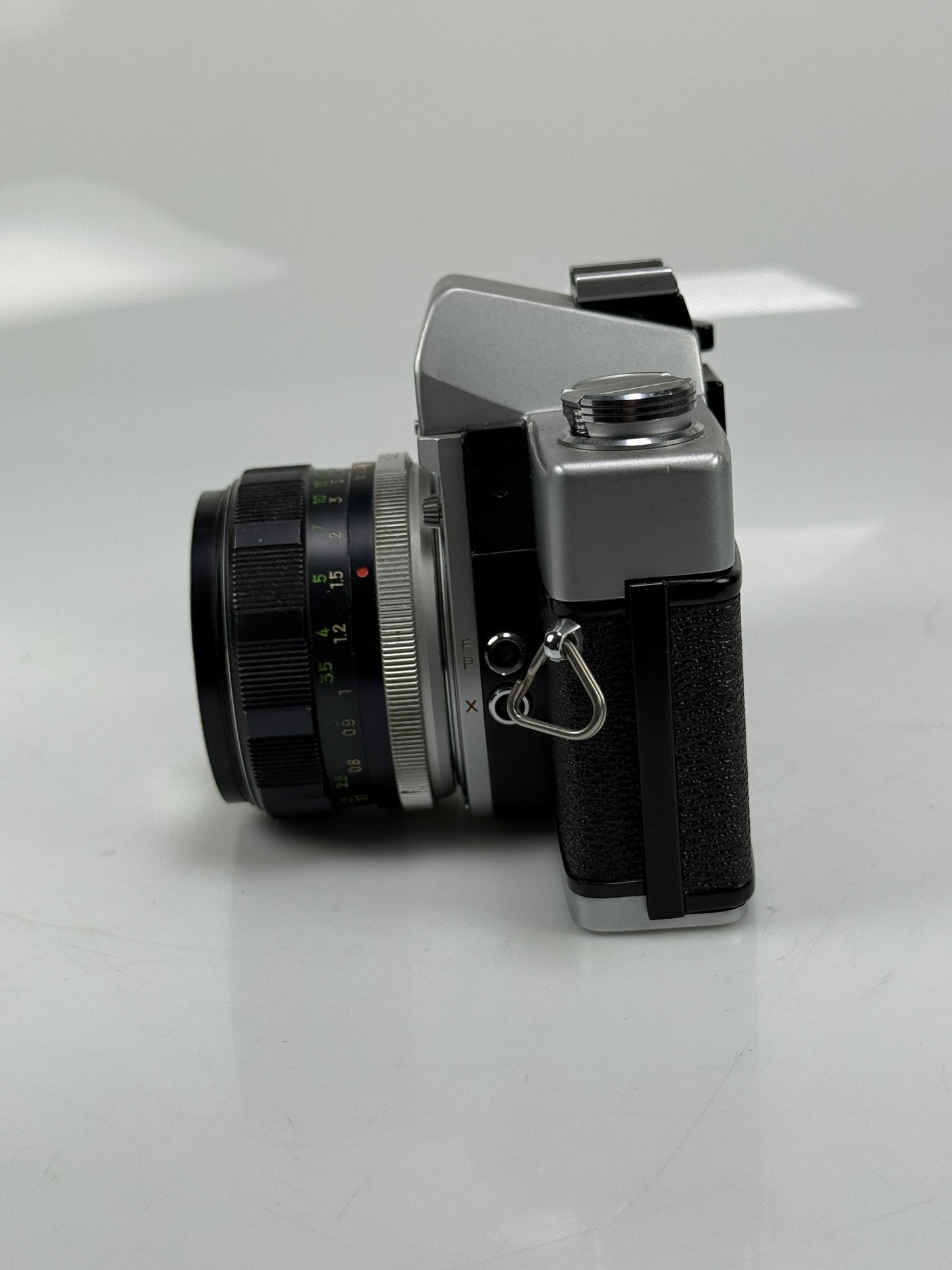 Minolta SRT-101 Camera with a MD Rokkor 58mm f1.4 Lens