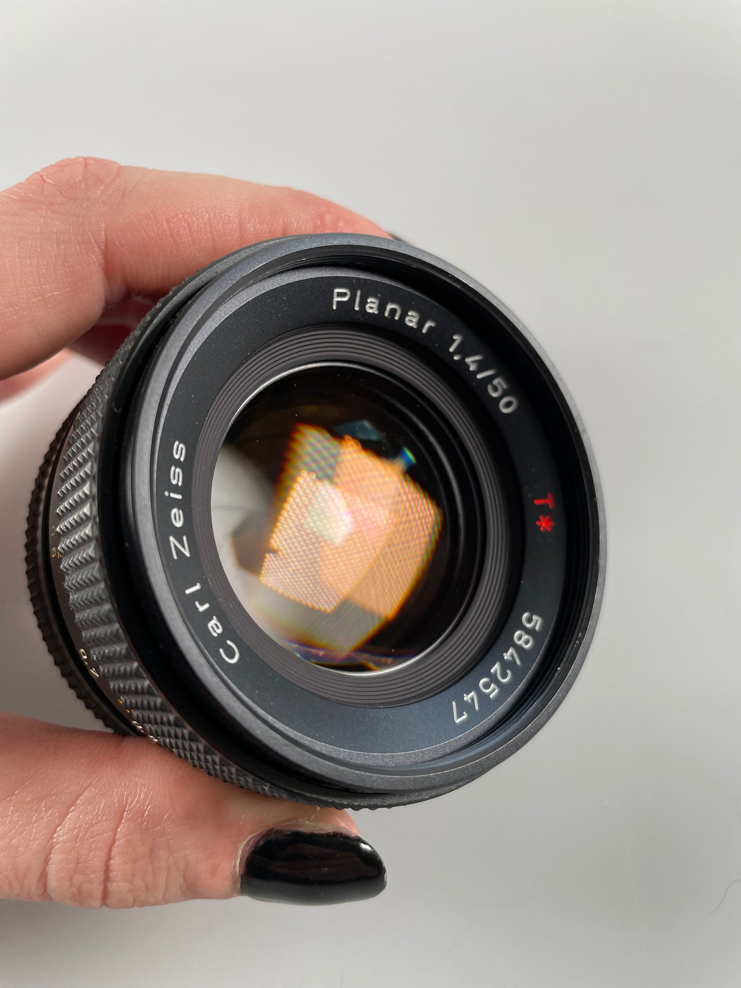 Contax Carl Zeiss Planar 50mm f/1.4 T* AEJ CY Mount Lens