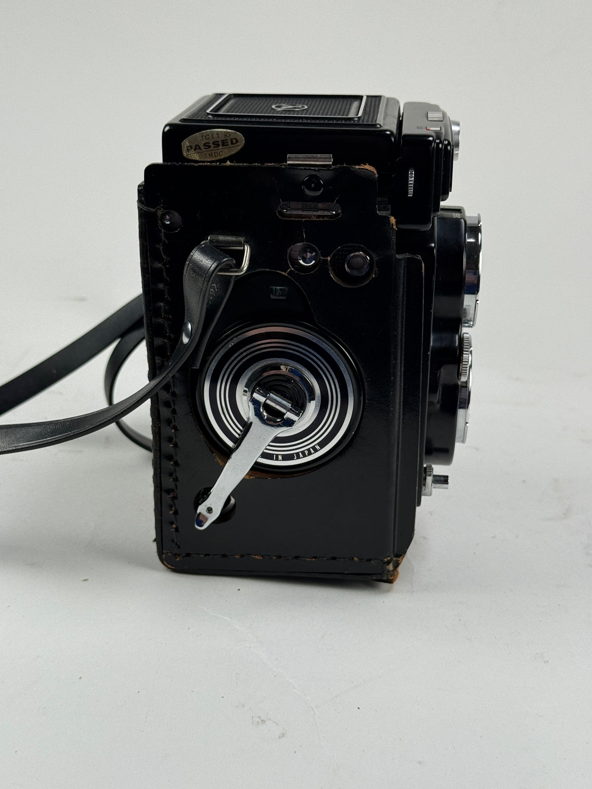 Yashica Mat 124 Medium Format 6x6 TLR Camera