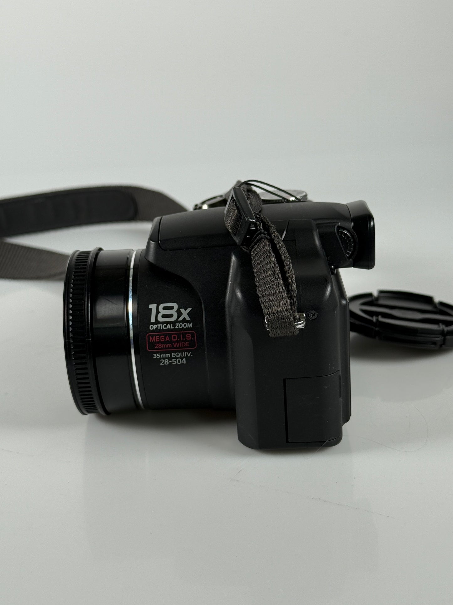 Panasonic Lumix DMC-FZ18 8.1MP Digital Bridge Camera 18x Optical Zoom