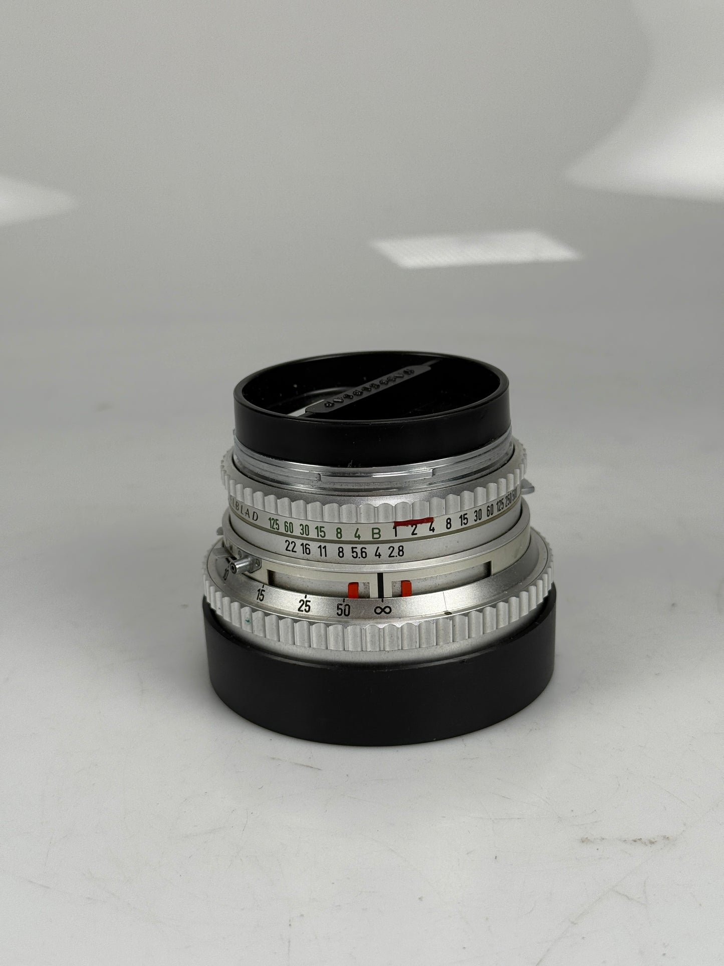 Hasselblad Carl Zeiss planar C T* 80mm F2.8 lens chrome silver RARE