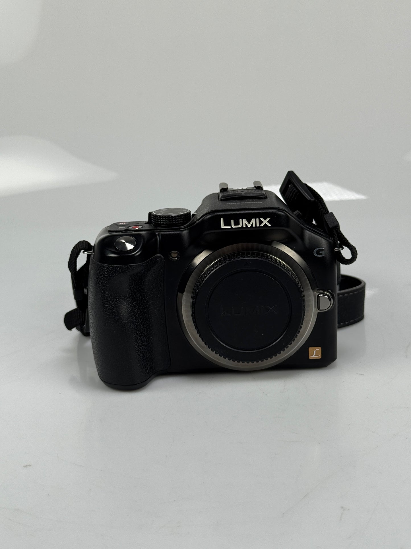 Panasonic Lumix DMC-G5 Mirrorless MFT Digital Camera Body