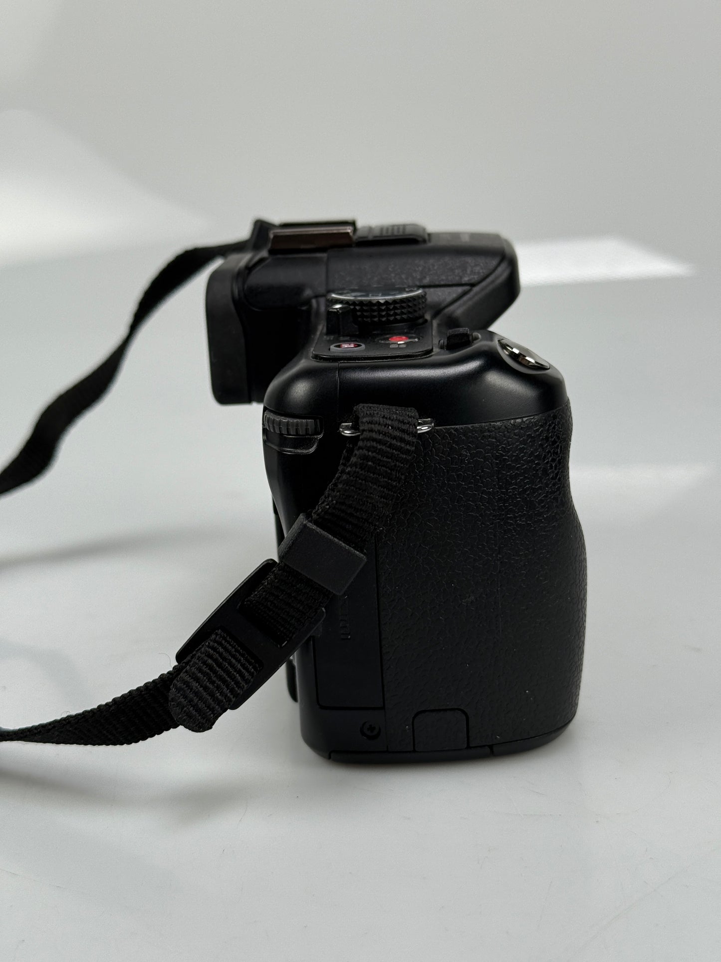 Panasonic Lumix DMC-G5 Mirrorless MFT Digital Camera Body