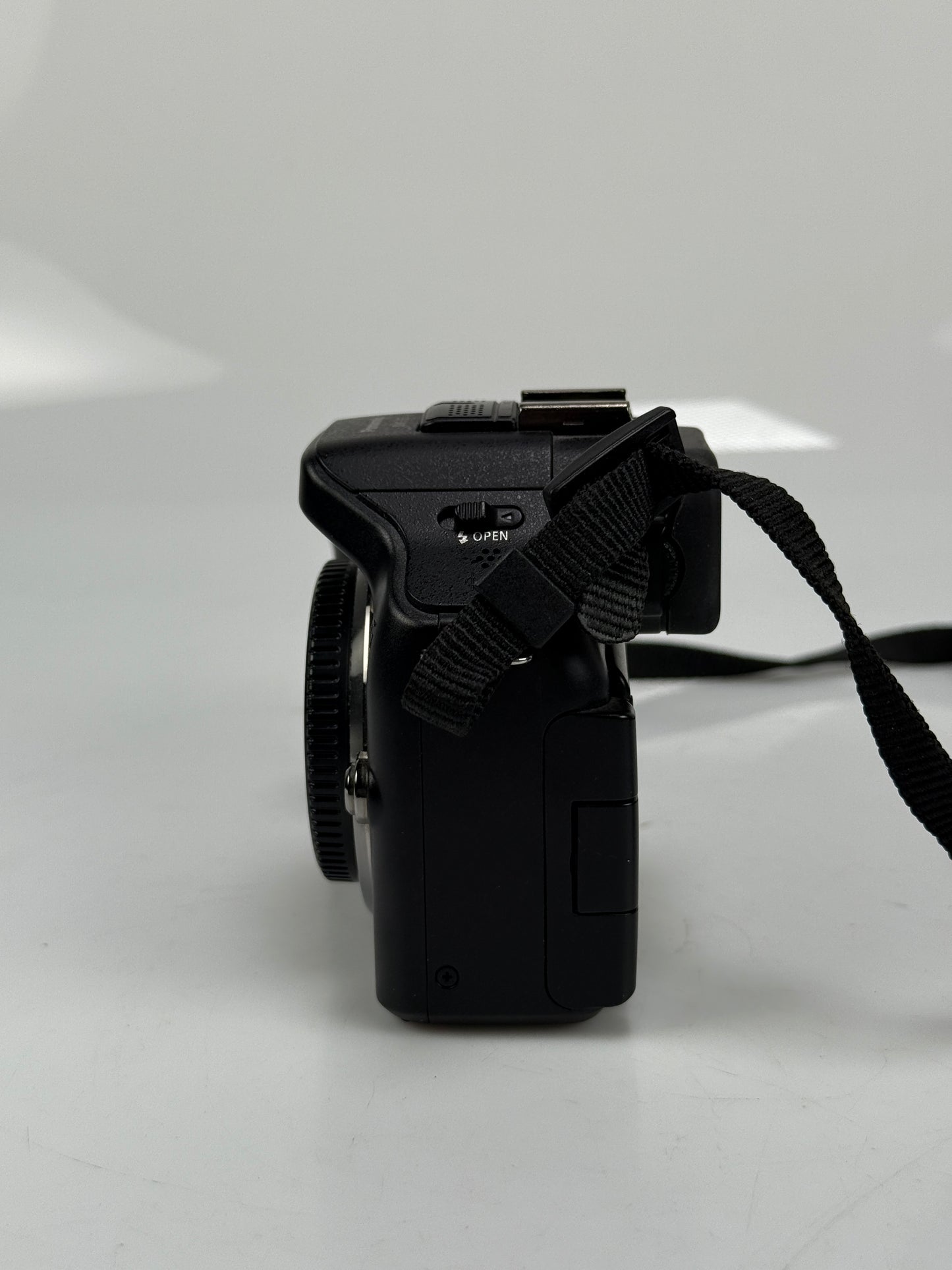 Panasonic Lumix DMC-G5 Mirrorless MFT Digital Camera Body