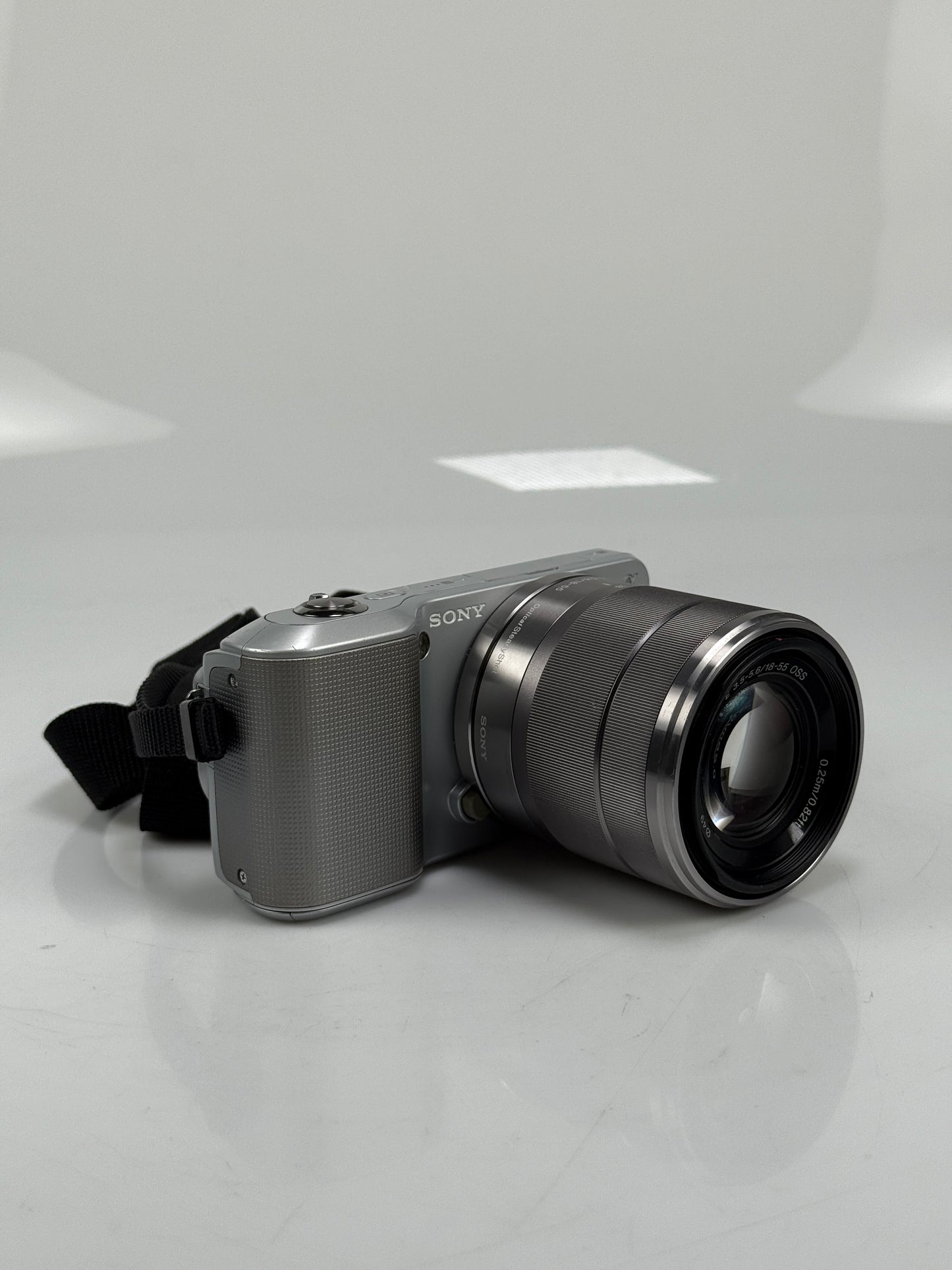 Sony Alpha NEX-3 14.2MP Digital Camera - Silver with 18-55mm OSS lens