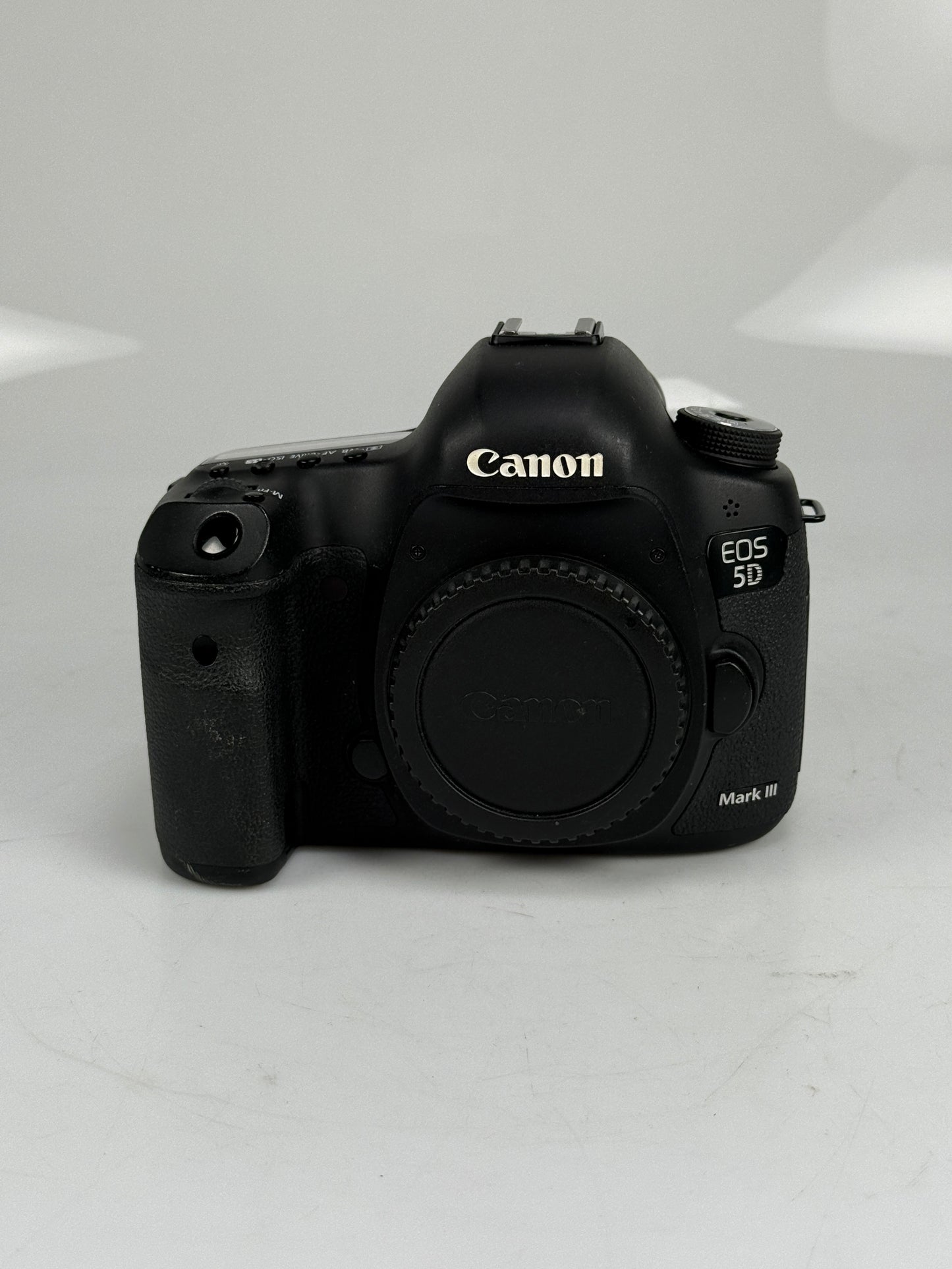 Canon 5D Mark III digital camera SLR Body full frame - Shutter count 70K