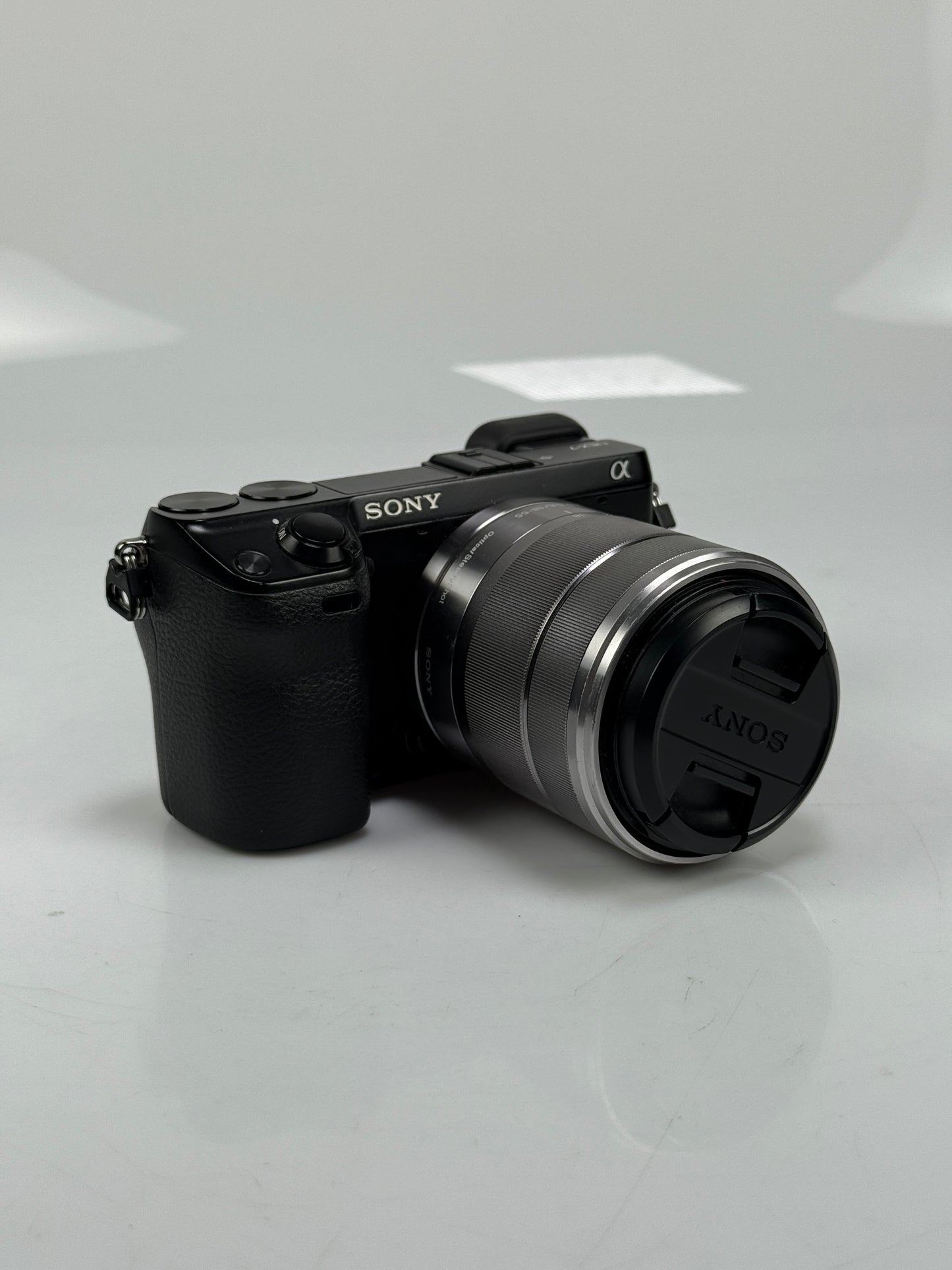 Sony Alpha NEX-7 24.3MP Body with 18-55mm OSS  Digital Mirrorless Camera Kit