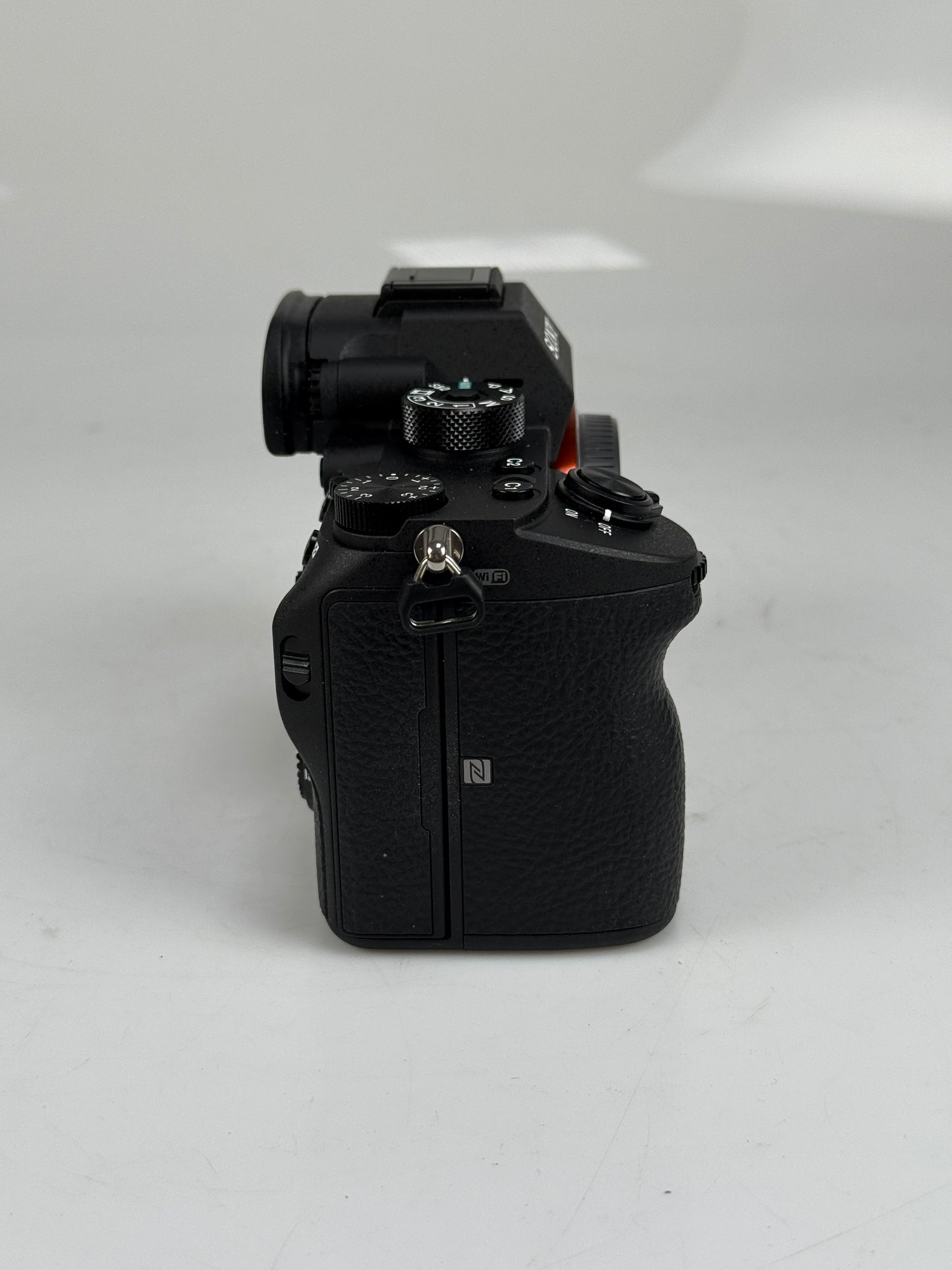 Sony Alpha A7R III A7R3 A7RIII 42.4MP Mirrorless Digital Camera