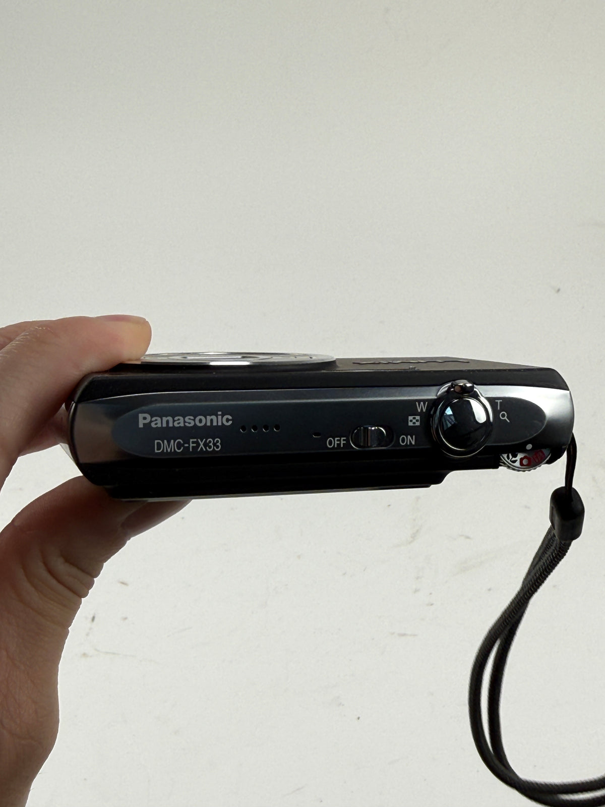 Panasonic Lumix DMC-FX33 White 8.1MP Compact Digital Camera Leica Zoom CCD