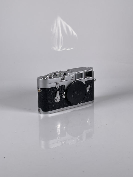 Leica M3 DS Double Stroke Rangefinder 35mm Film Camera