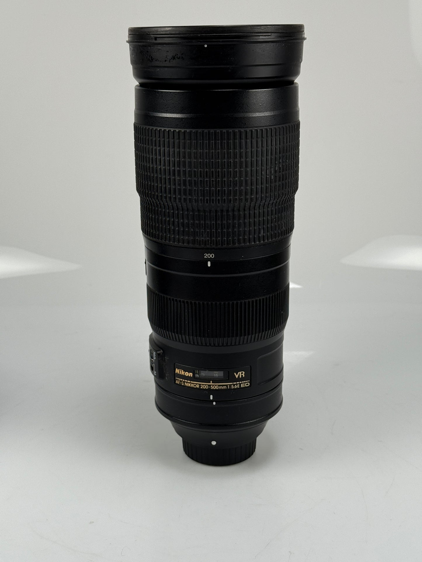 Nikon AF-S 200-500mm f5.6 E ED VR Lens + Hood