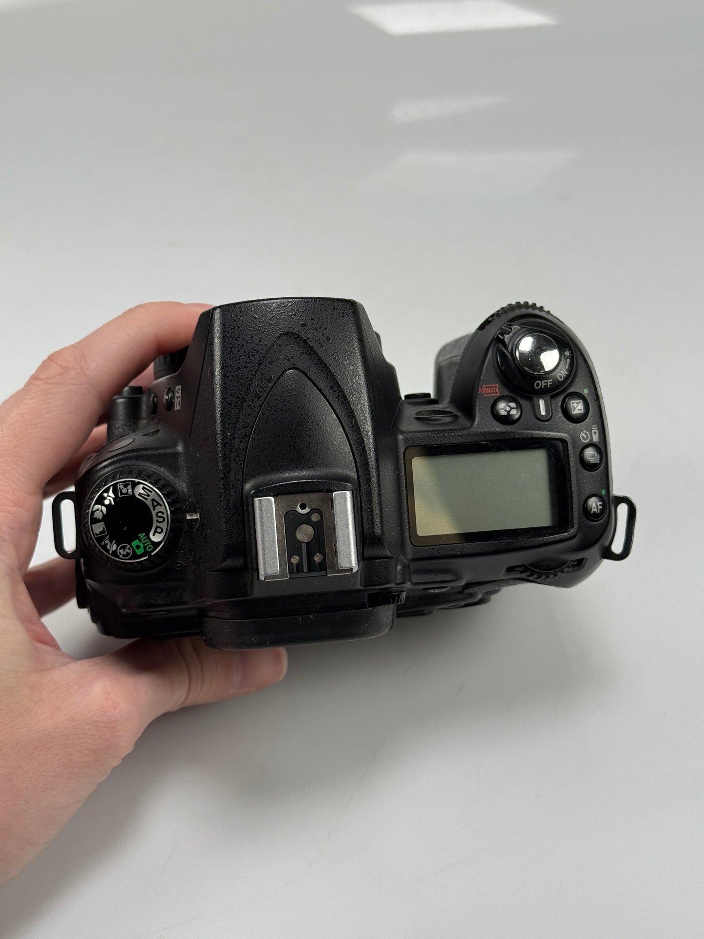 Nikon D90 12.3MP Digital SLR Camera Body