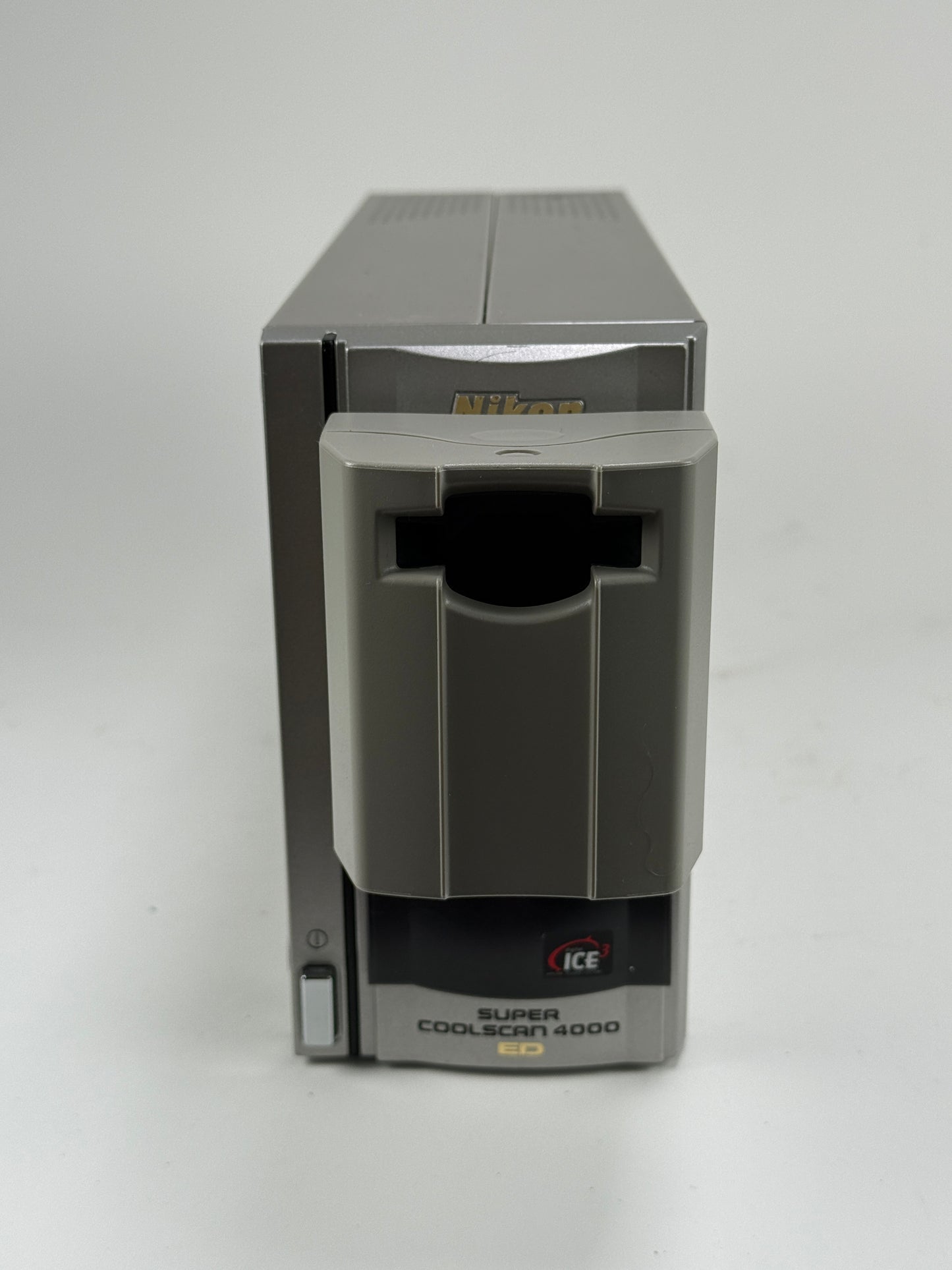 Nikon Coolscan LS-4000 ED 35mm Film Scanner
