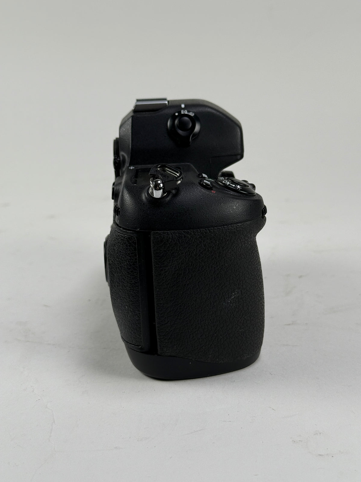 Nikon F100 35mm Camera Body Only