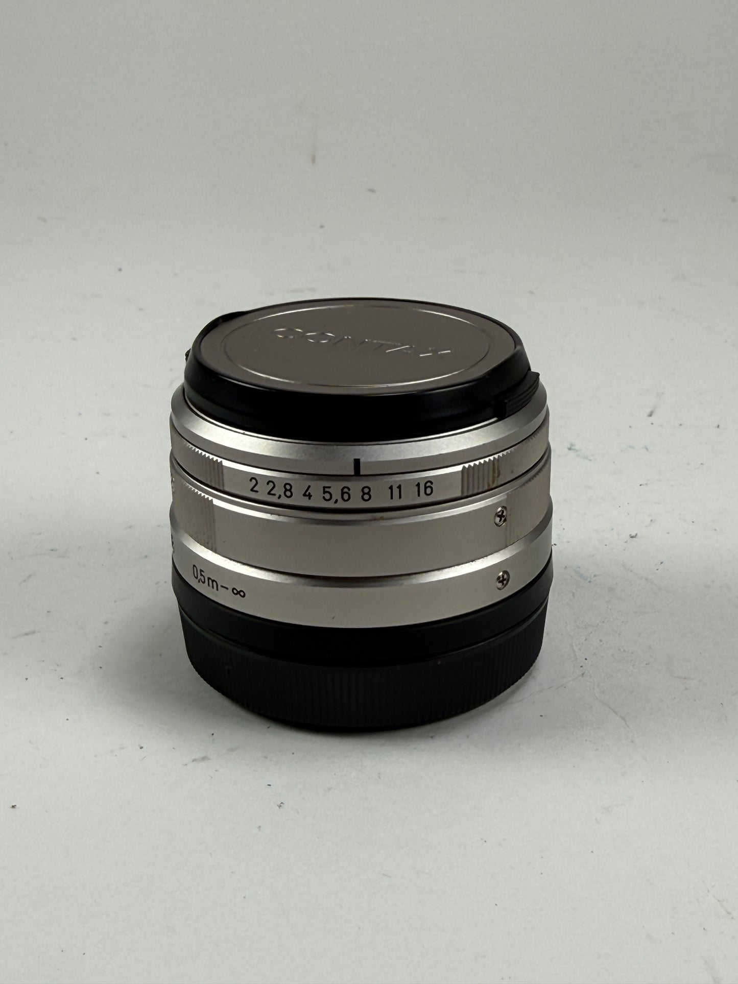 Contax Carl Zeiss Planar T* 35mm f2 AF Lens For G1 G2