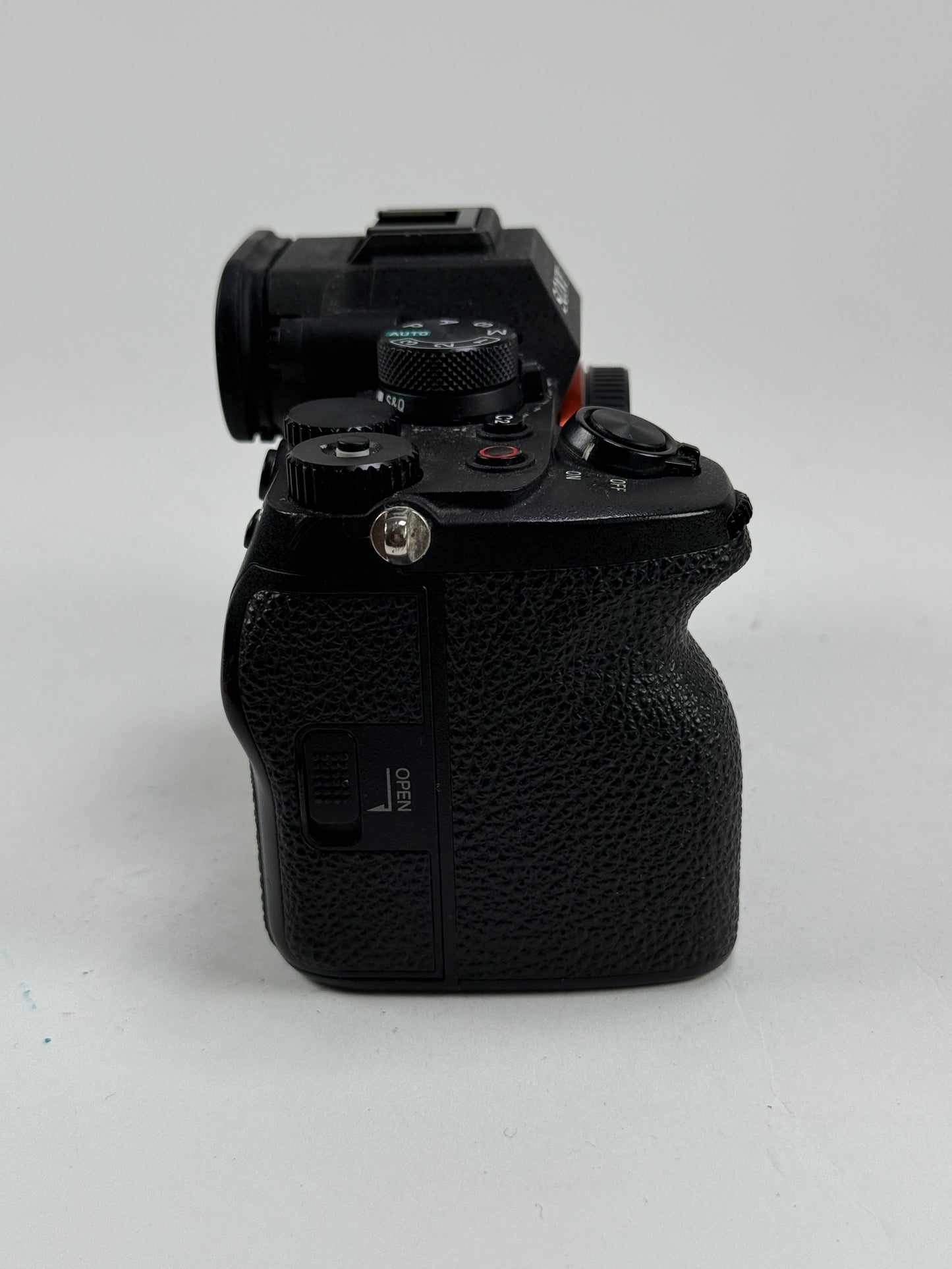 Sony Alpha a7IV Mirrorless Digital Camera Body