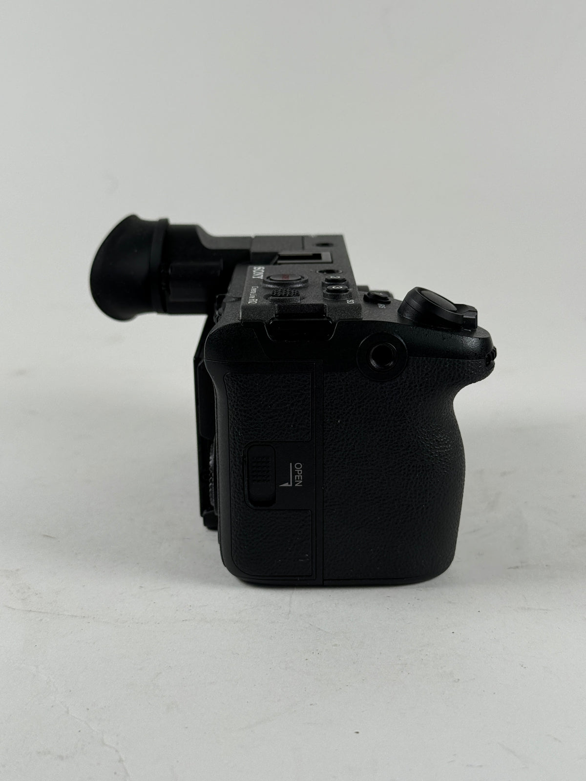 Sony FX2 Full-Frame Cinema Camera with XLR handle