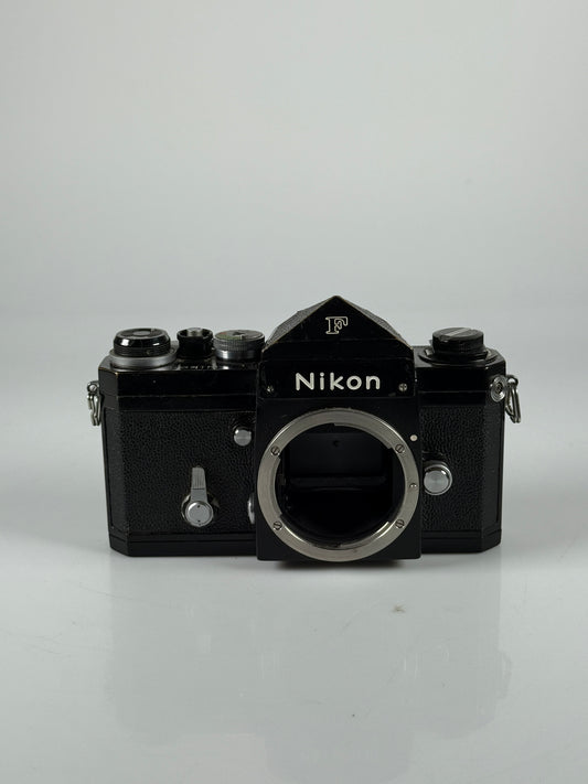 Nikon F Black body prism eye level finder 35mm film camera