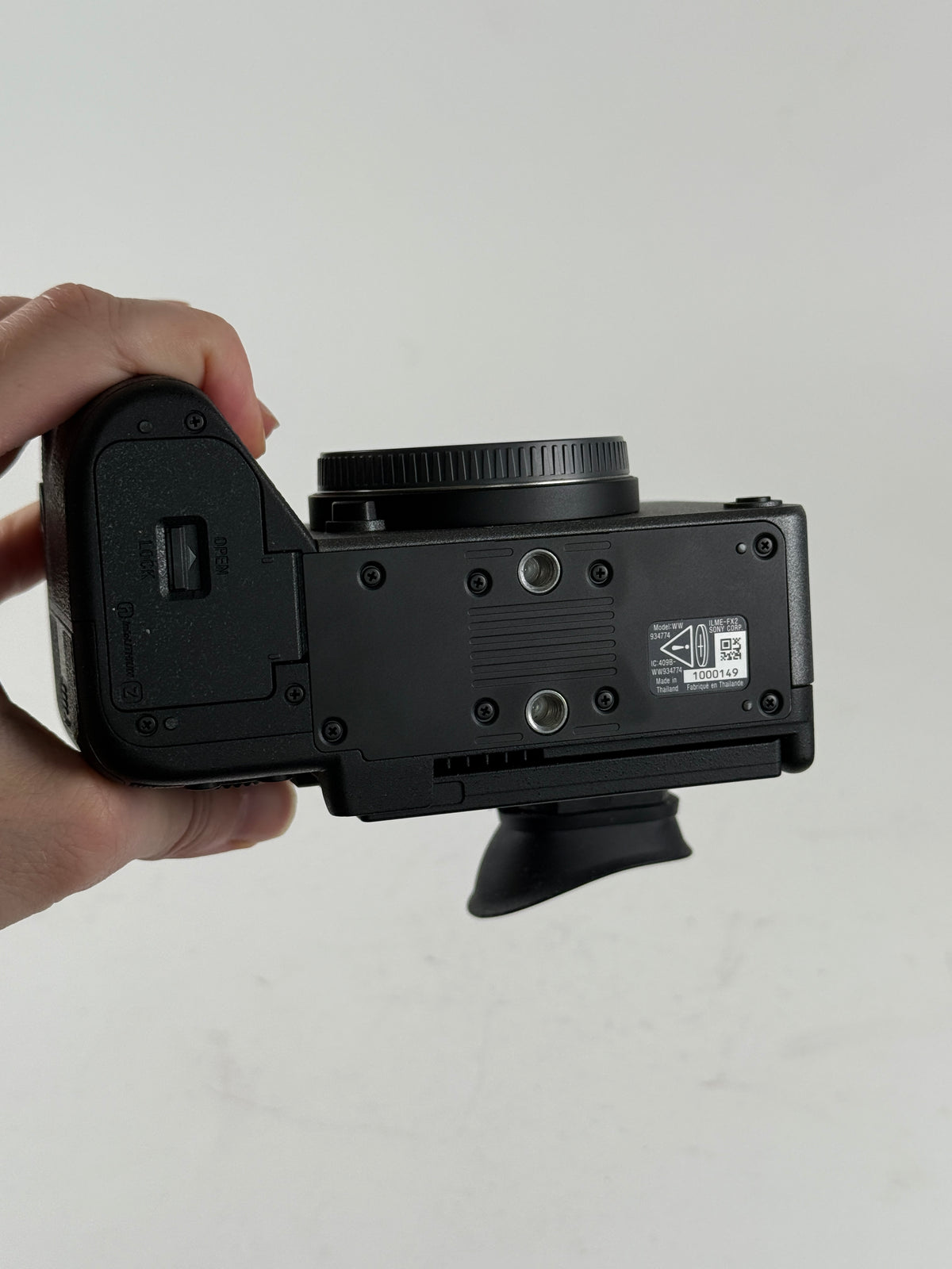 Sony FX2 Full-Frame Cinema Camera with XLR handle