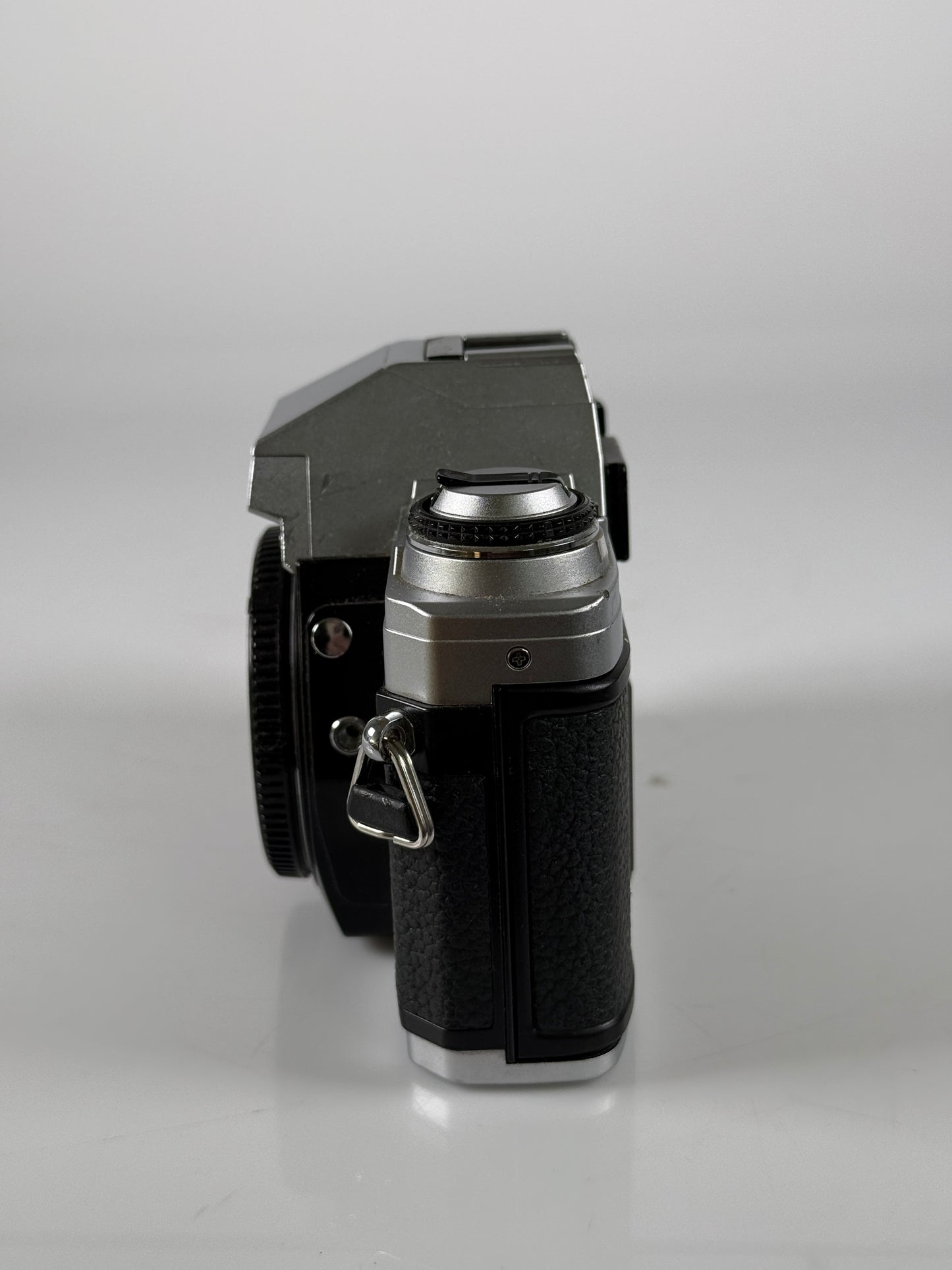 Minolta X-370 35mm SLR Film Camera Body
