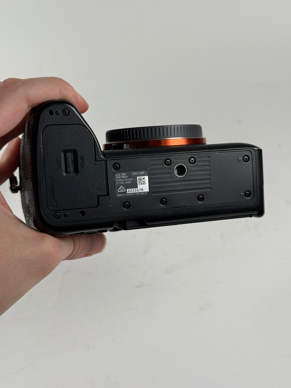 Sony Alpha A7 IV Mirrorless Digital Camera kit w/ 28-70mm lens