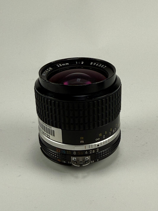 Nikon Ais NIKKOR 28mm f2 MF Lens manual focus