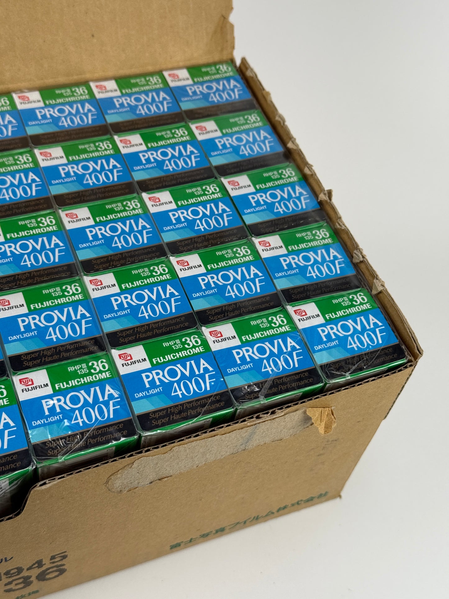 Fujifilm Fujichrome Provia 400F ISO 400 135 RHP III 36 - 100 rolls 35mm Film