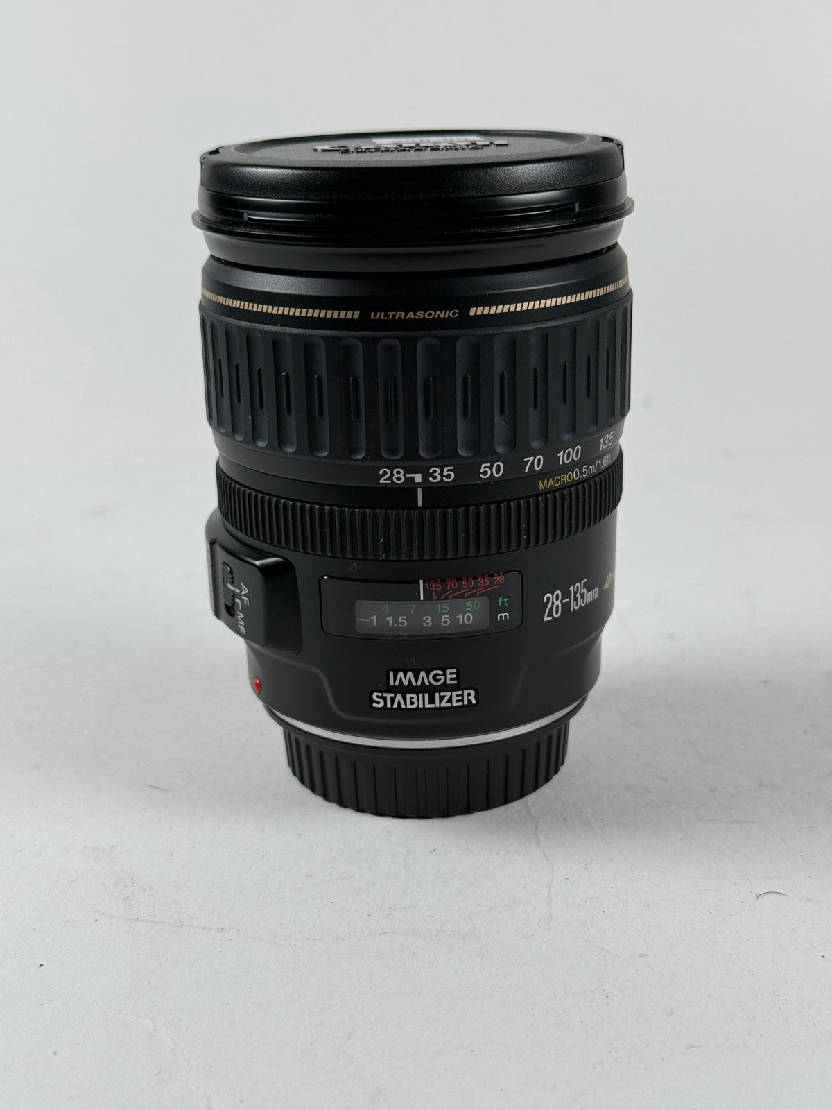 Canon EF 28-135mm f3.5-5.6 IS USM lens