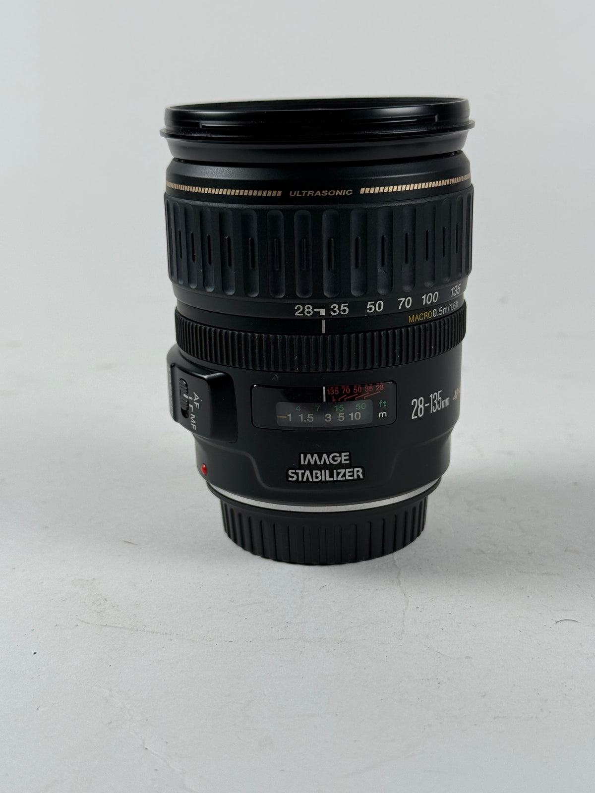 Canon EF 28-135mm f3.5-5.6 IS USM lens