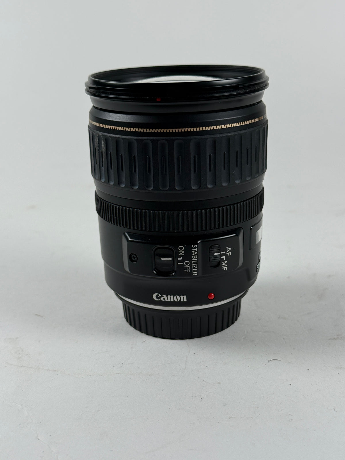 Canon EF 28-135mm f3.5-5.6 IS USM lens