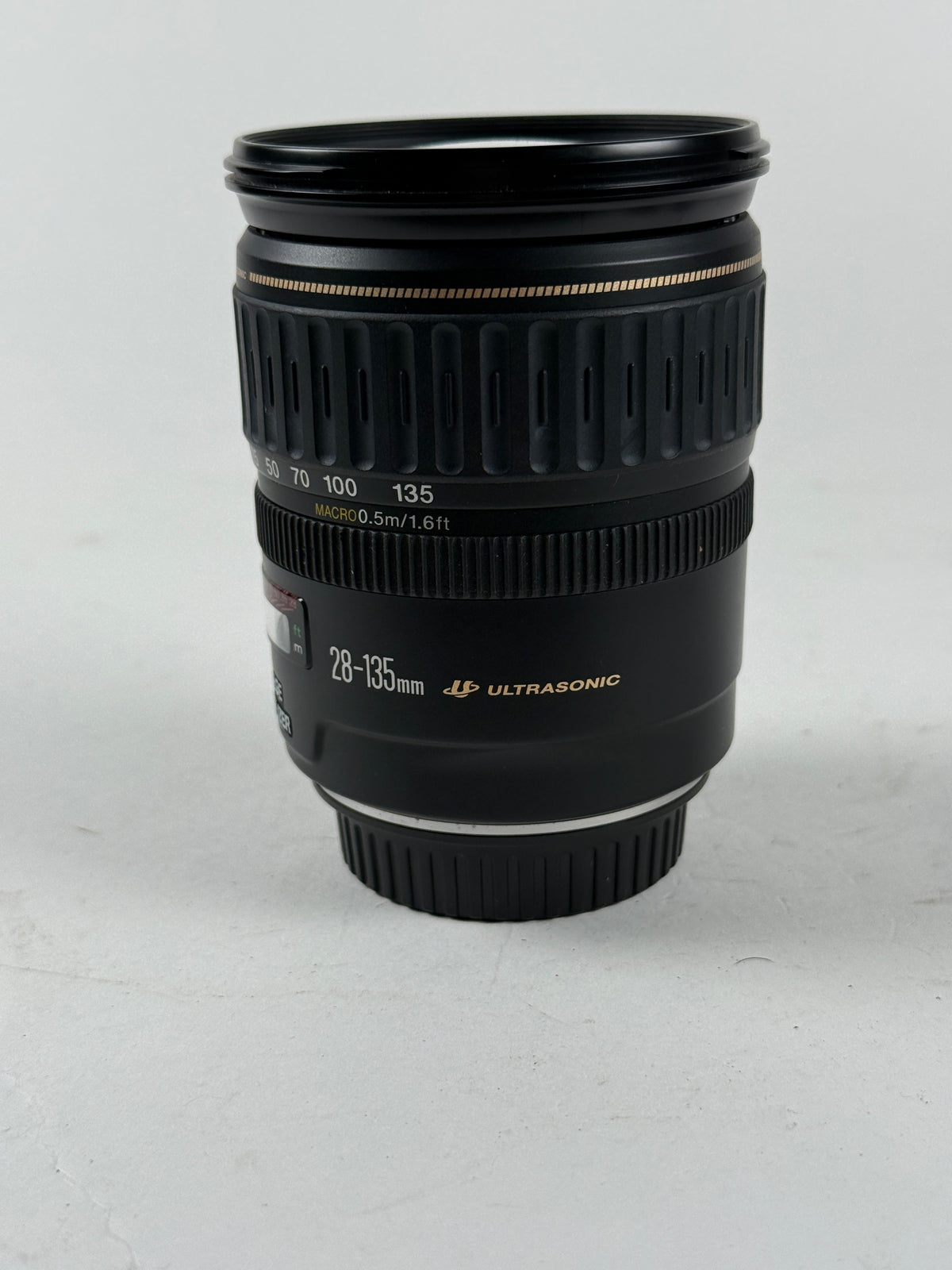 Canon EF 28-135mm f3.5-5.6 IS USM lens