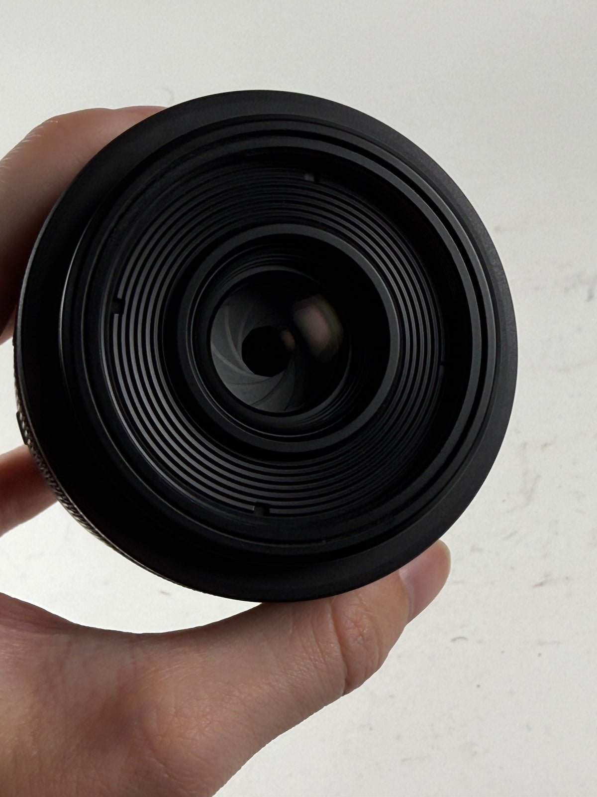 Canon RF 35mm f1.8 Macro IS STM Lens