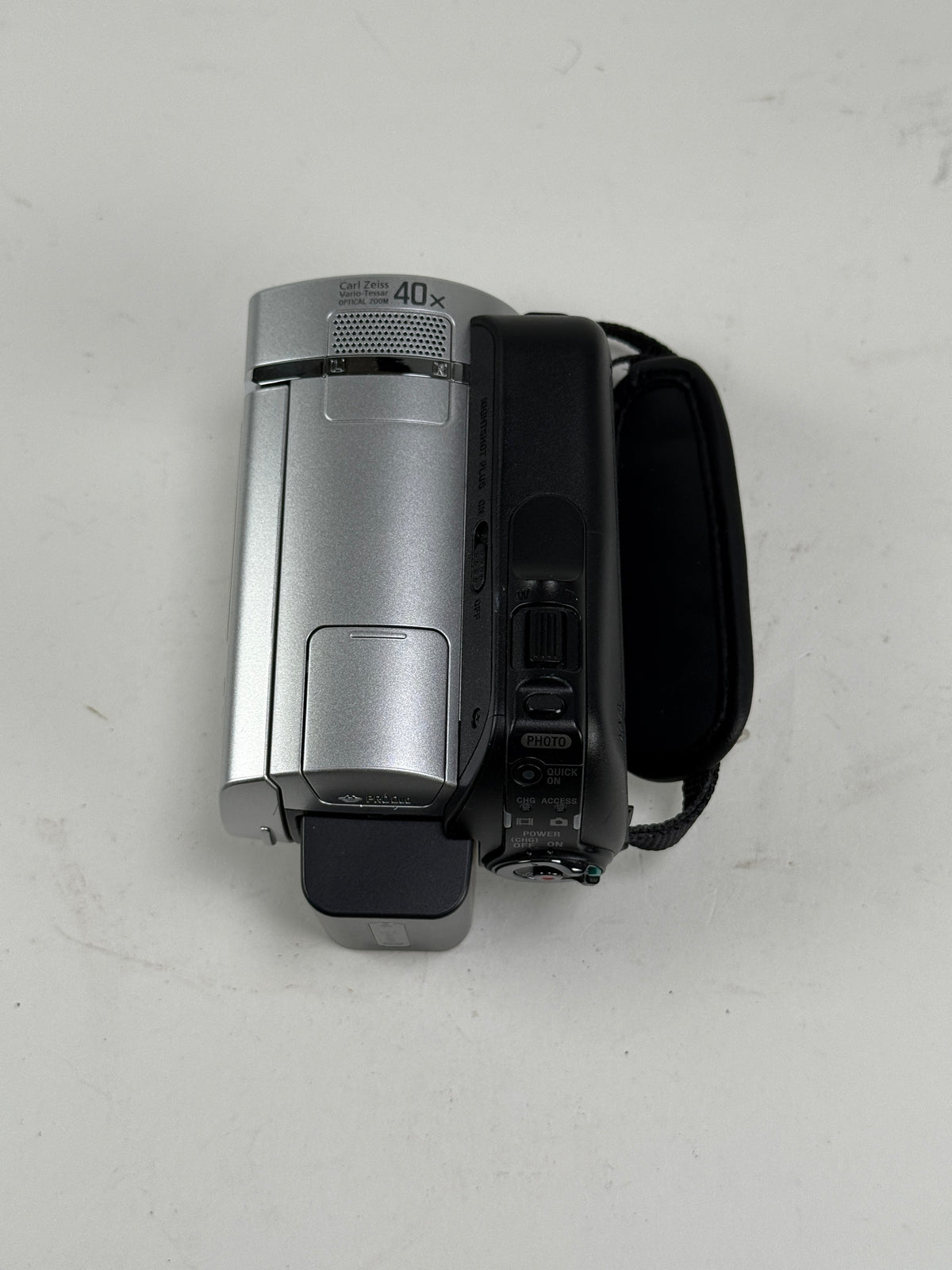 Sony Handycam DCR-SR45 Handheld Camcorder 30GB
