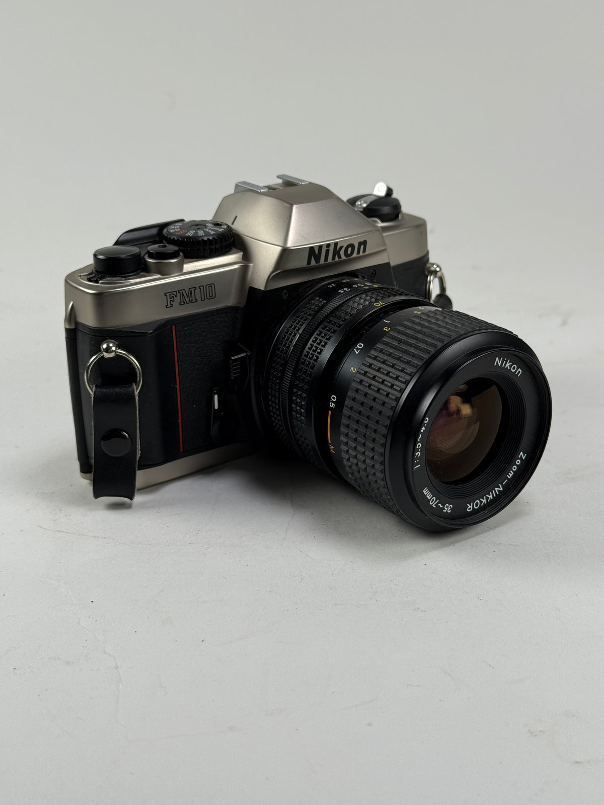 Nikon FM10 35mm SLR Film Camera Ai-s 35-70mm F3.5-4.8 Lens
