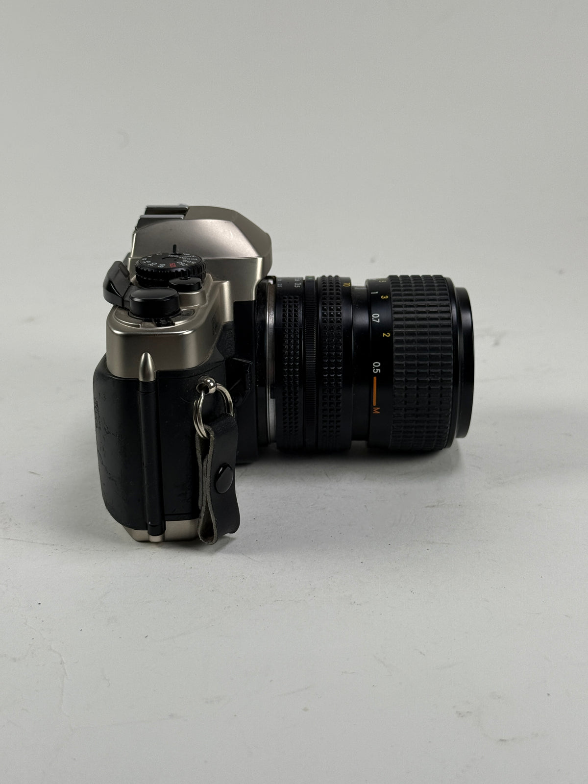Nikon FM10 35mm SLR Film Camera Ai-s 35-70mm F3.5-4.8 Lens