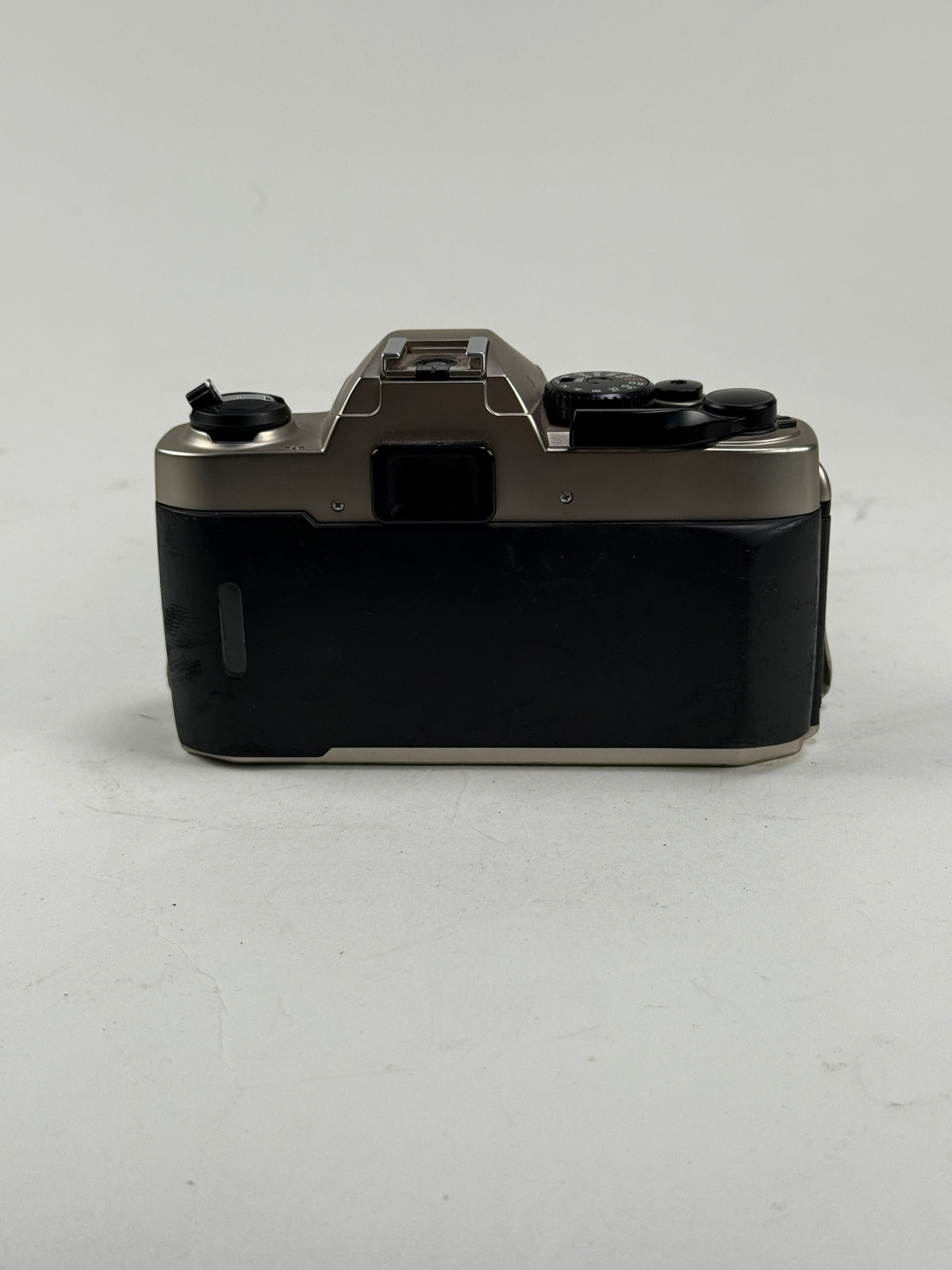Nikon FM10 35mm SLR Film Camera Ai-s 35-70mm F3.5-4.8 Lens