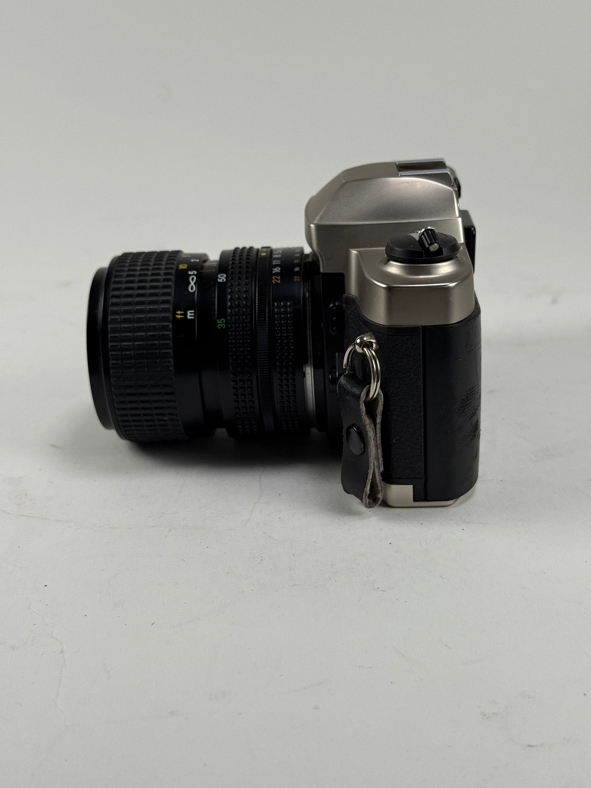 Nikon FM10 35mm SLR Film Camera Ai-s 35-70mm F3.5-4.8 Lens