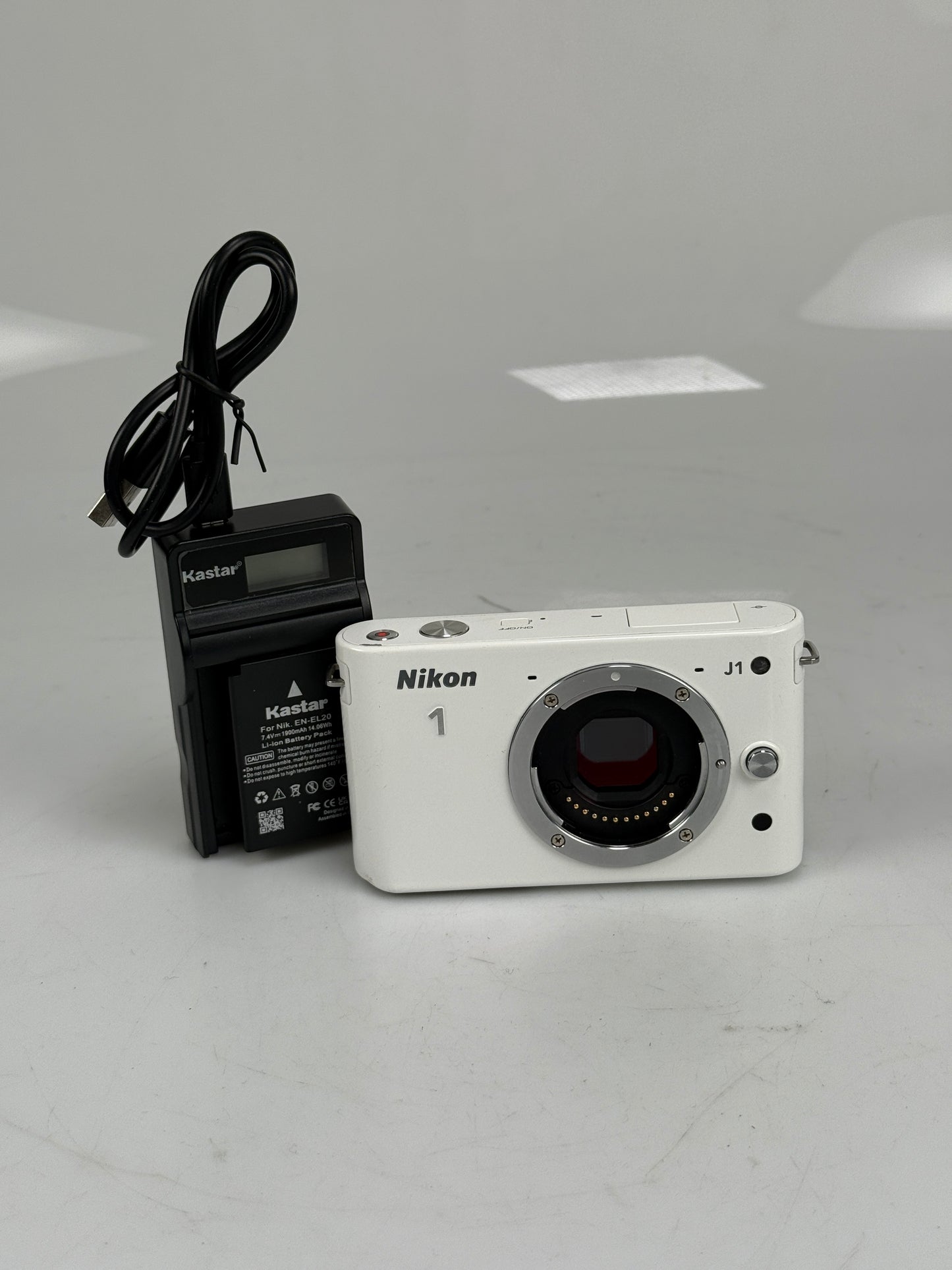 Nikon 1 J1 10.1MP Mirrorless SLR Camera Body White