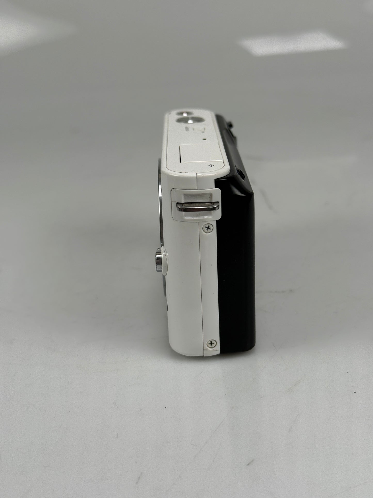 Nikon 1 J1 10.1MP Mirrorless SLR Camera Body White